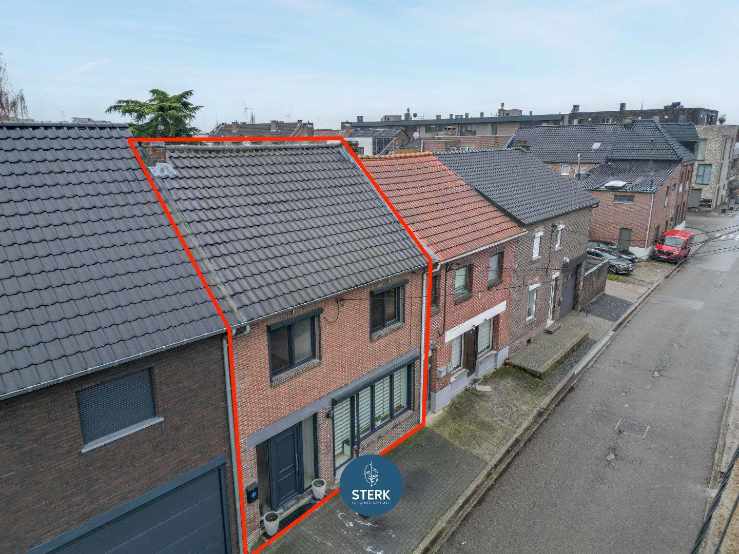 INSTAPKLARE GEZINSWONING MET 4 TOT 5 SLPKS NABIJ CENTRUM MAASMECHELEN !  foto 24