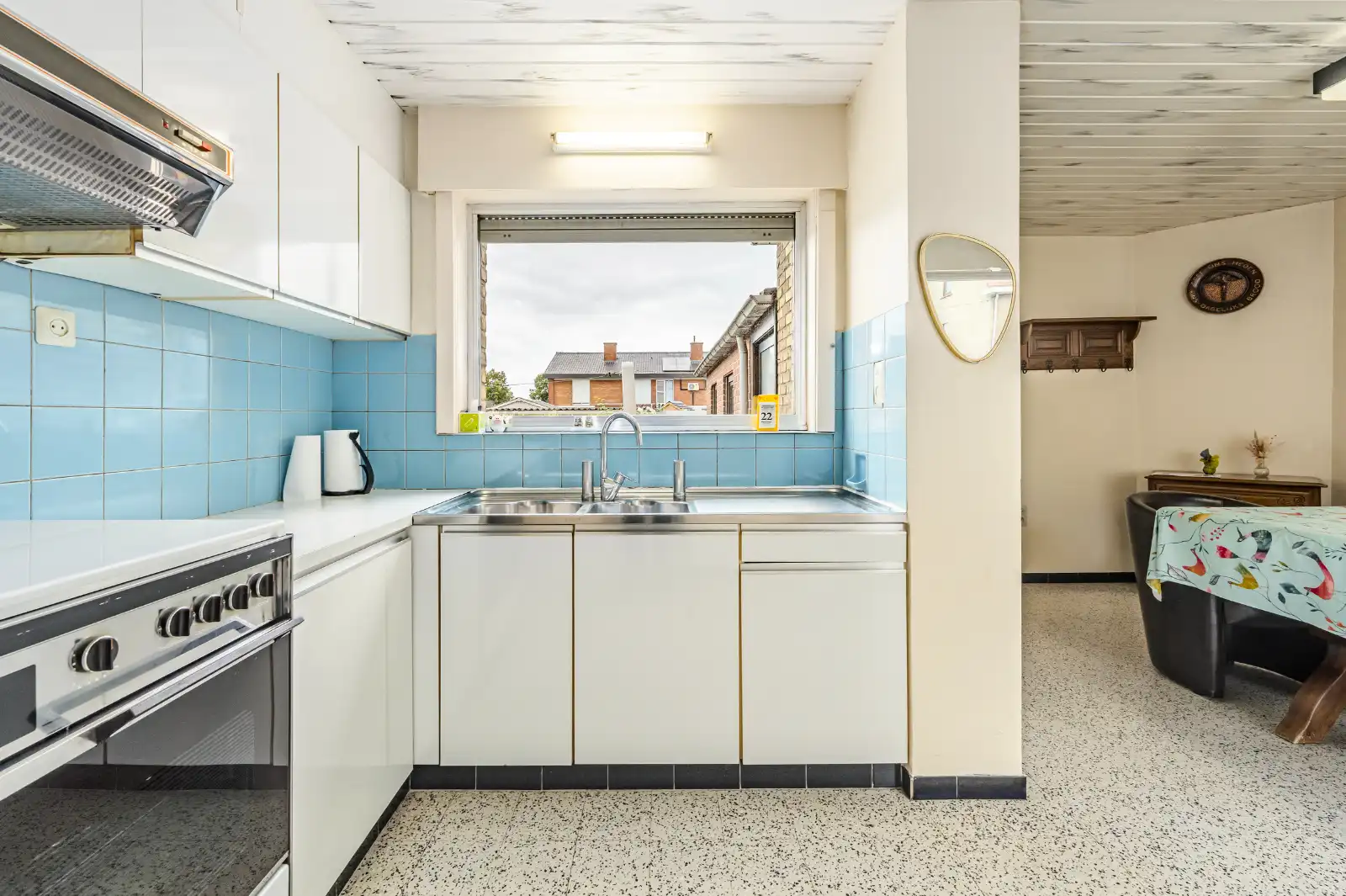 Woning met veel mogelijkheden op rustige locatie foto 6