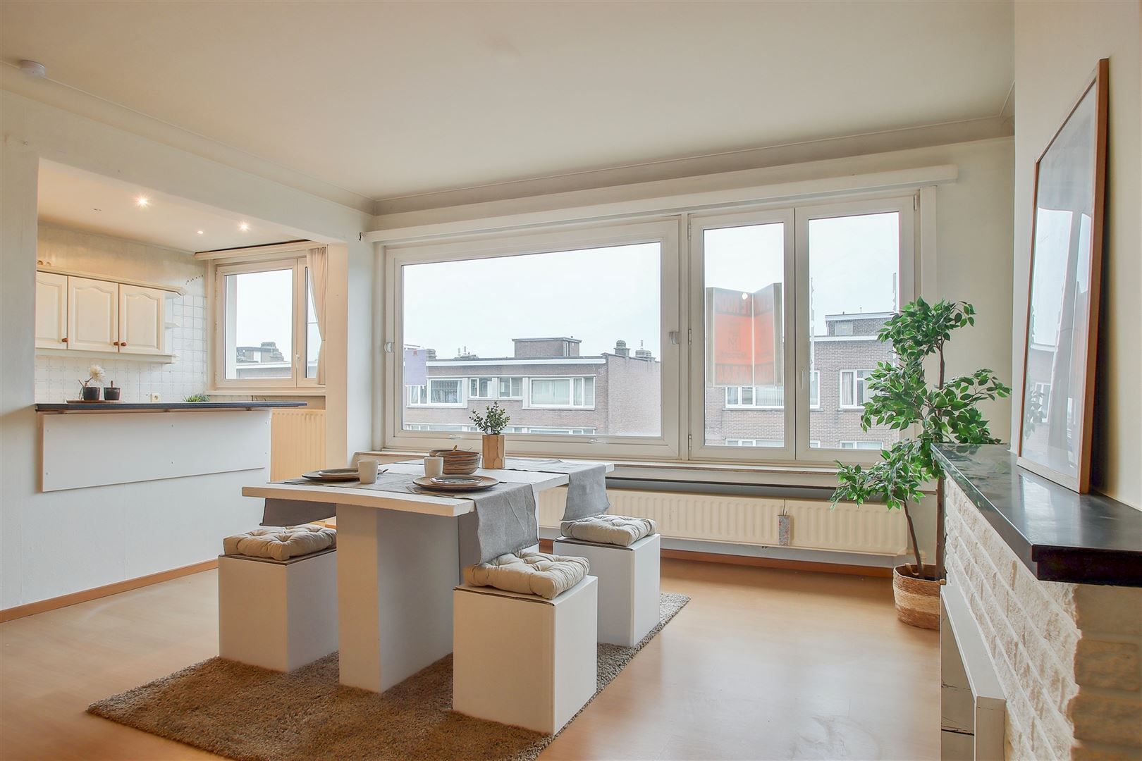 Ruim appartement met 2 slpks en terras. foto 4