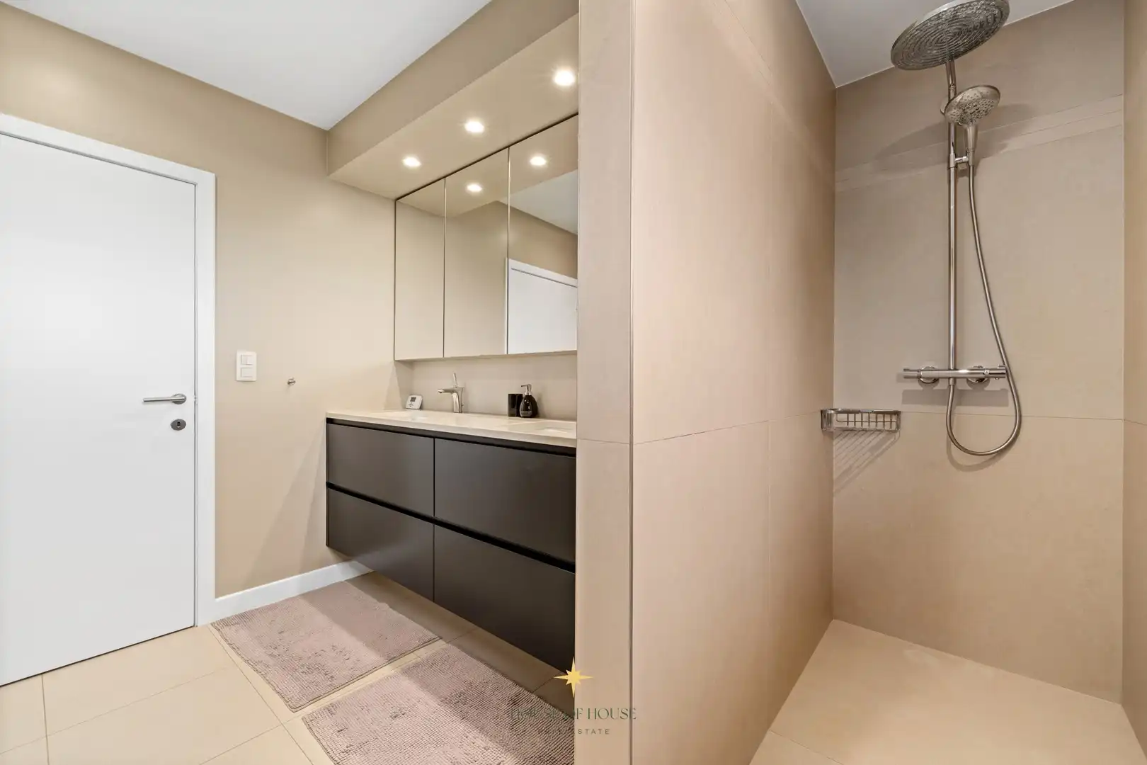 Prachtige villa met loods en serrecomplex op ± 2 HA te Laarne zonder bedrijfsovername foto 21