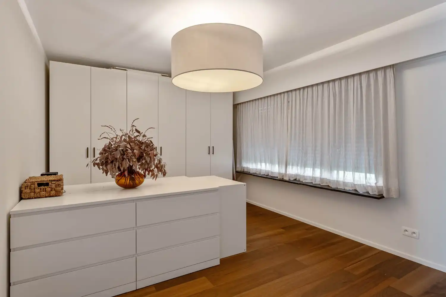 Mooi gerenoveerde woning met ruime kelder op een perceel van maar liefst 14a99ca, gunstig gelegen te Wezemaal. foto 17