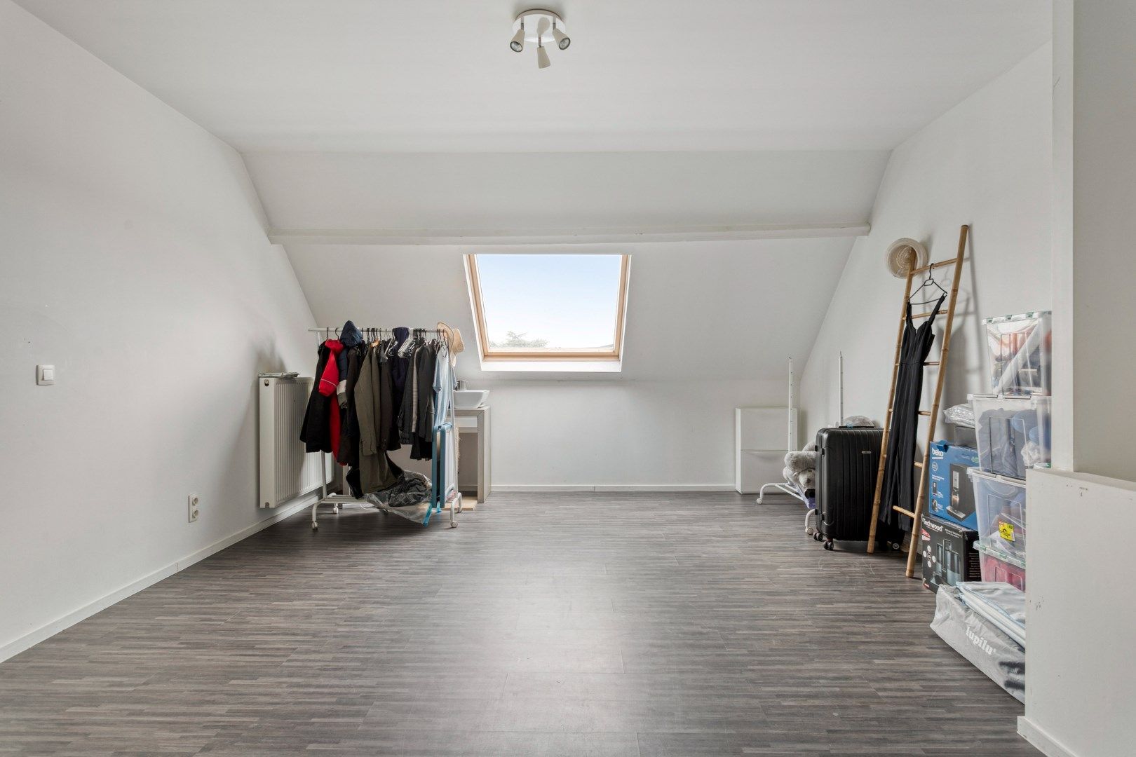 Prachtige instapklare woning met 3 slaapkamers en grote tuin! foto 11