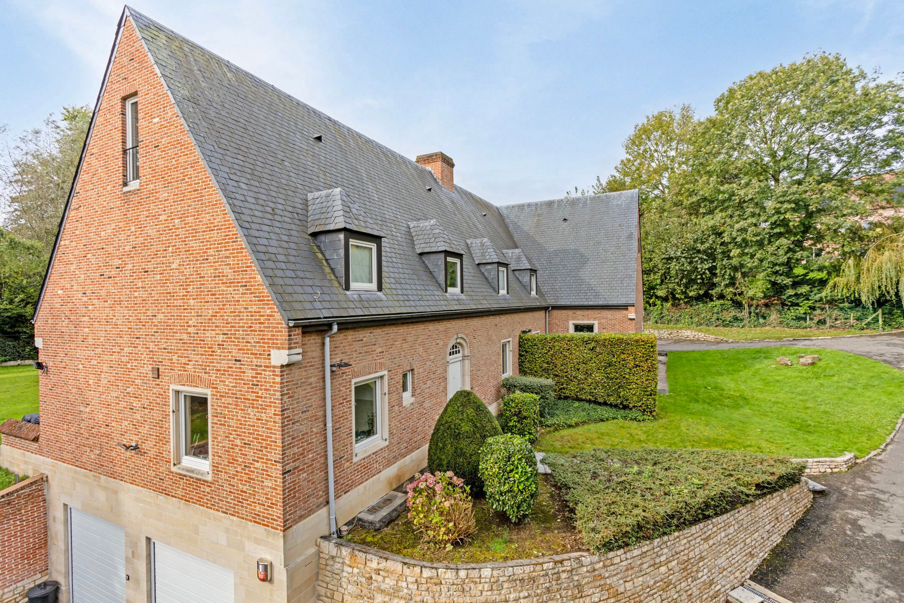 Villa te huur foto {{pictureIndex}}