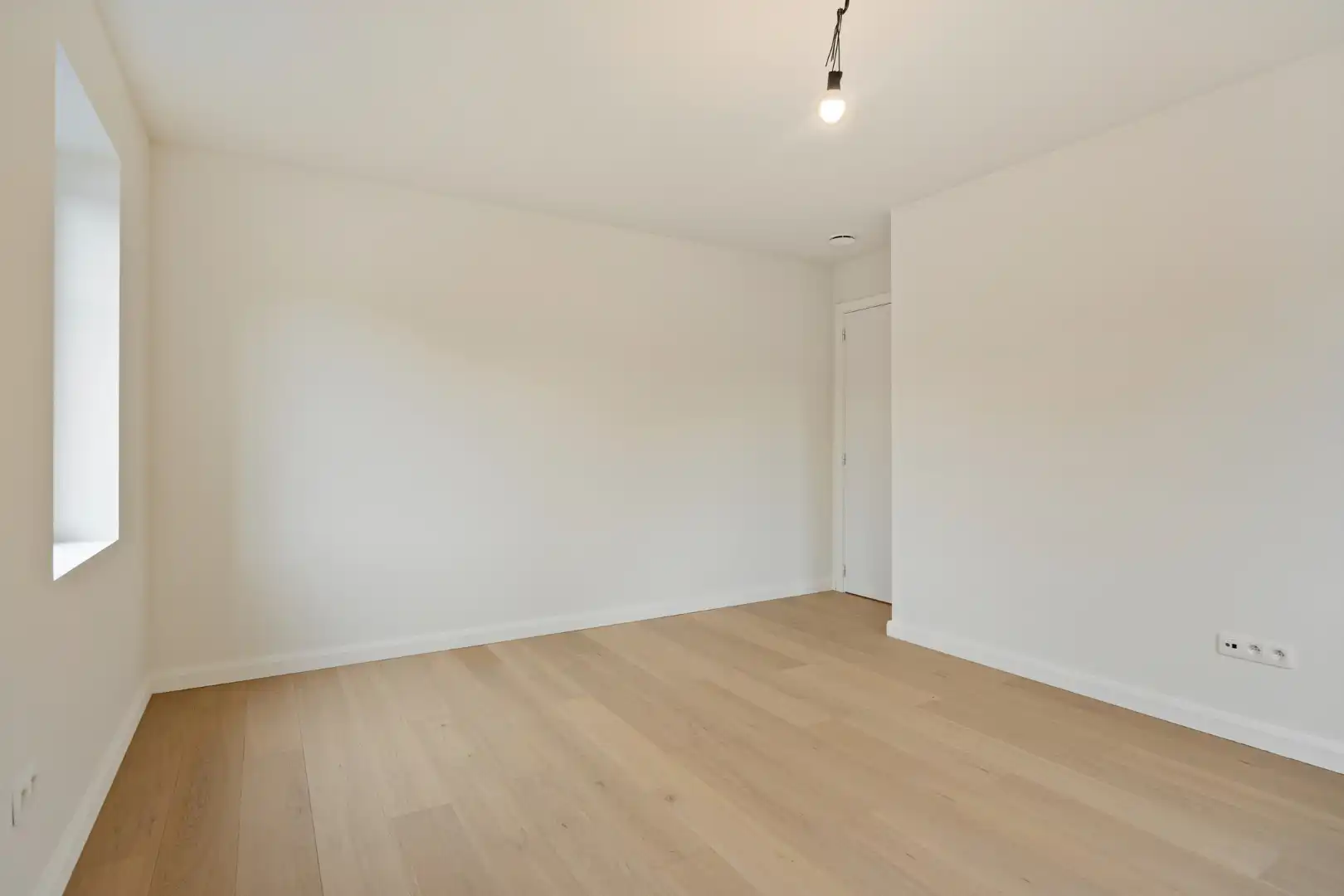 Kwalitatief afgewerkte en ruime nieuwbouw (HOB) met 3 ruime slpks op 412 m² te Olen ! foto 14
