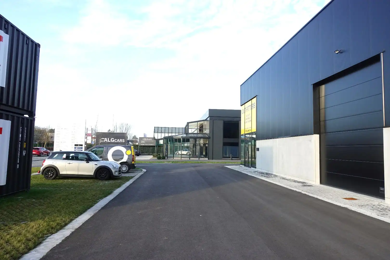 Loods te huur op uitstekende locatie. foto 6