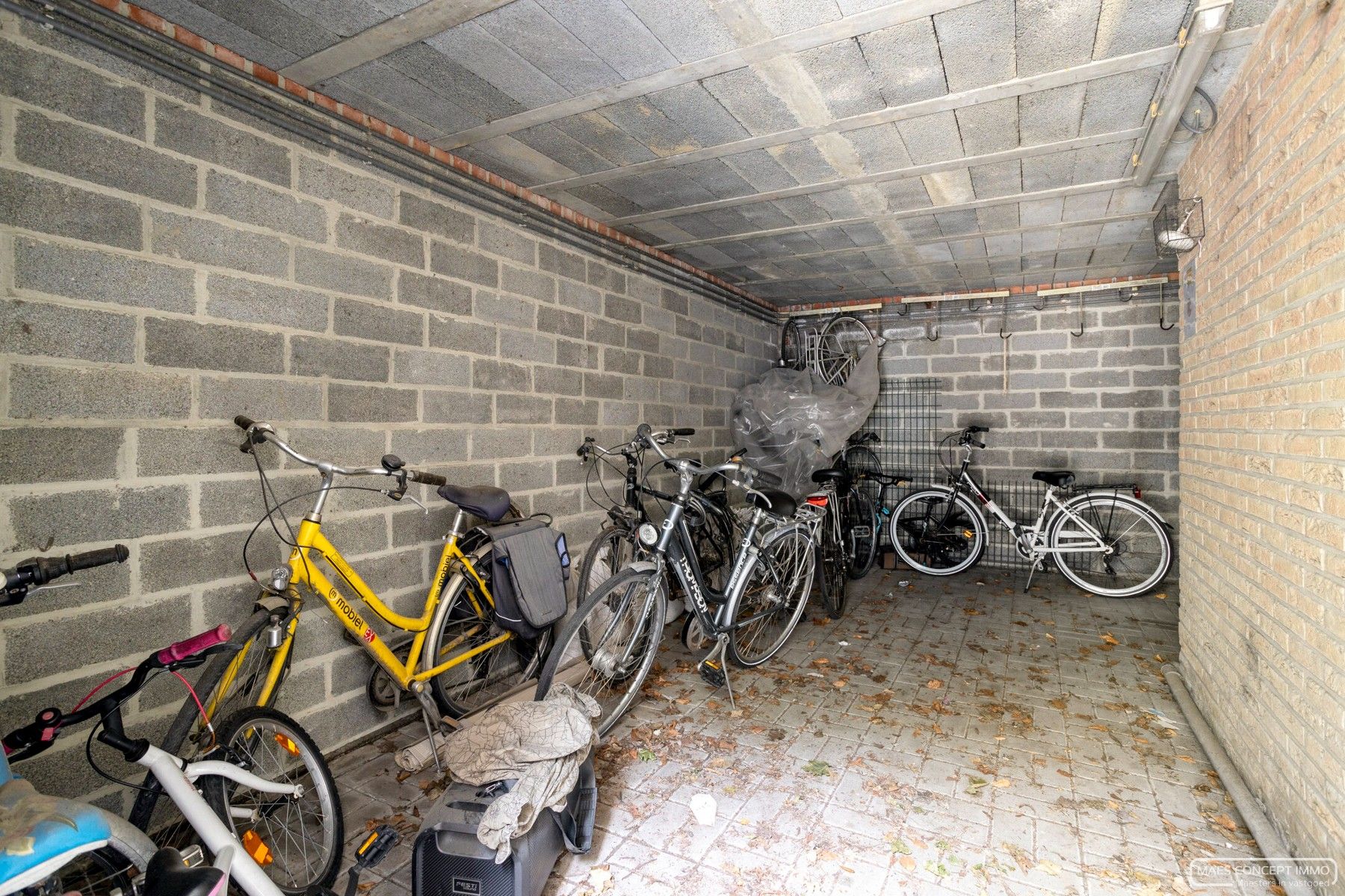 Instapklaar appartement te koop in Harelbeke — topligging vlak bij Kortrijk! foto 21