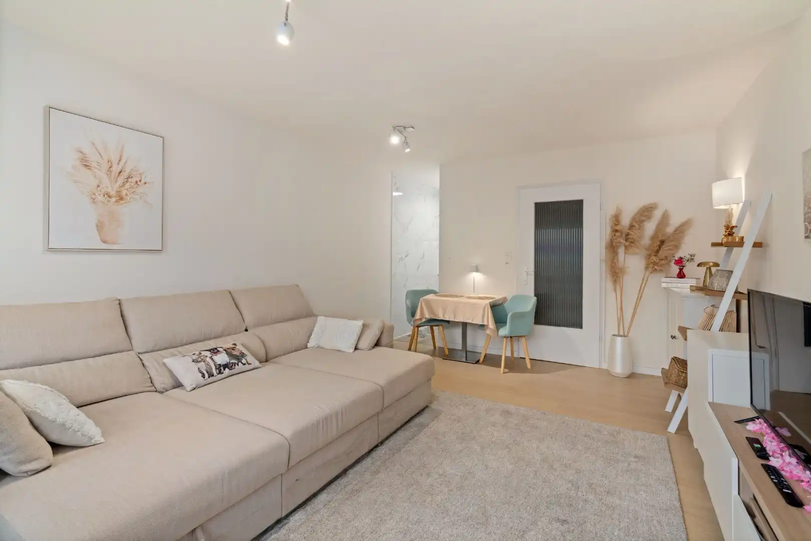 Instapklare studio op 100m van het strand te koop foto 4