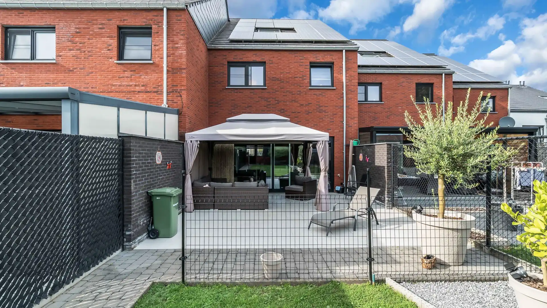 Ruime en energiezuinige nieuwbouwwoning met 5 slaapkamers, zonnige tuin en dubbele garage in Maasmechelen foto 22