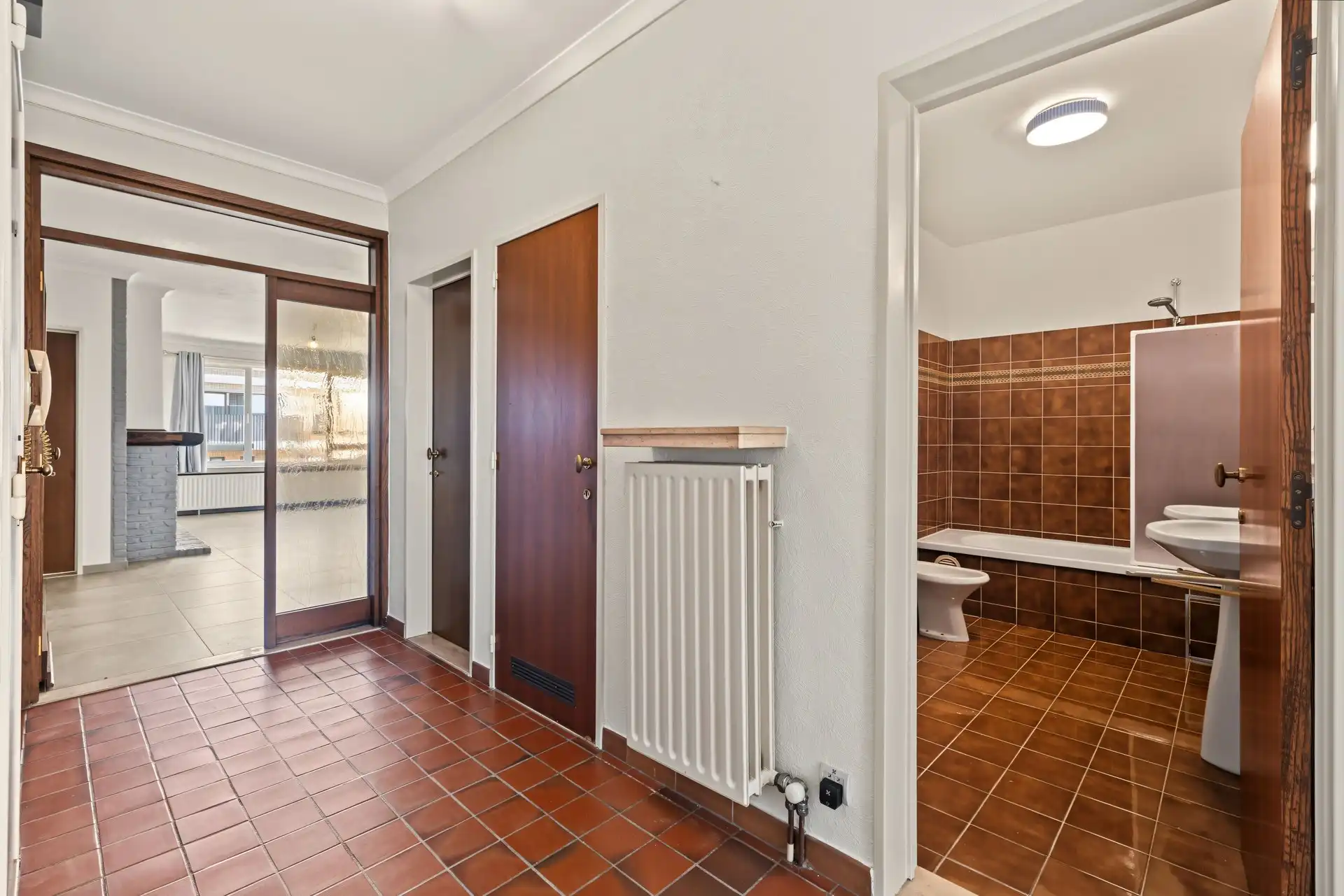 Ruim 2-slaapkamer appartement in het centrum van Beveren foto 8