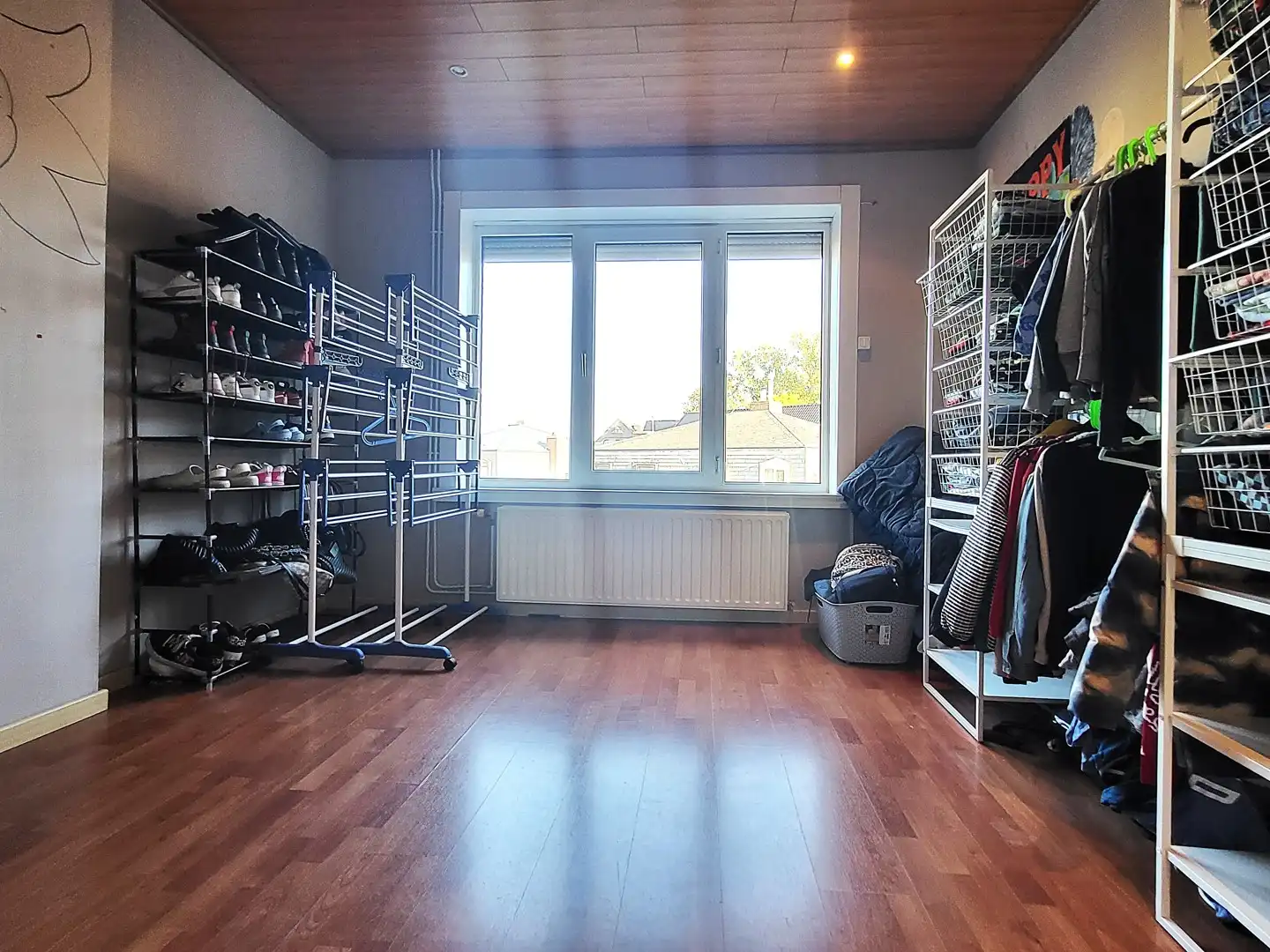 Verrassend ruime, instapklare woning met 3 slaapkamers en zuidger. tuinzone met terras. foto 21