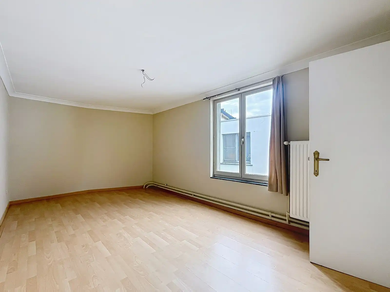 Handelspand te huur op topligging foto 14