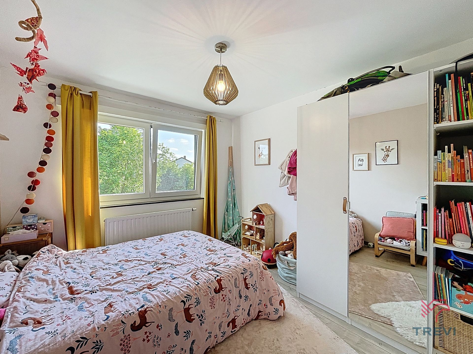 Aantrekkelijk huis met 3 slaapkamers en tuin  foto 16