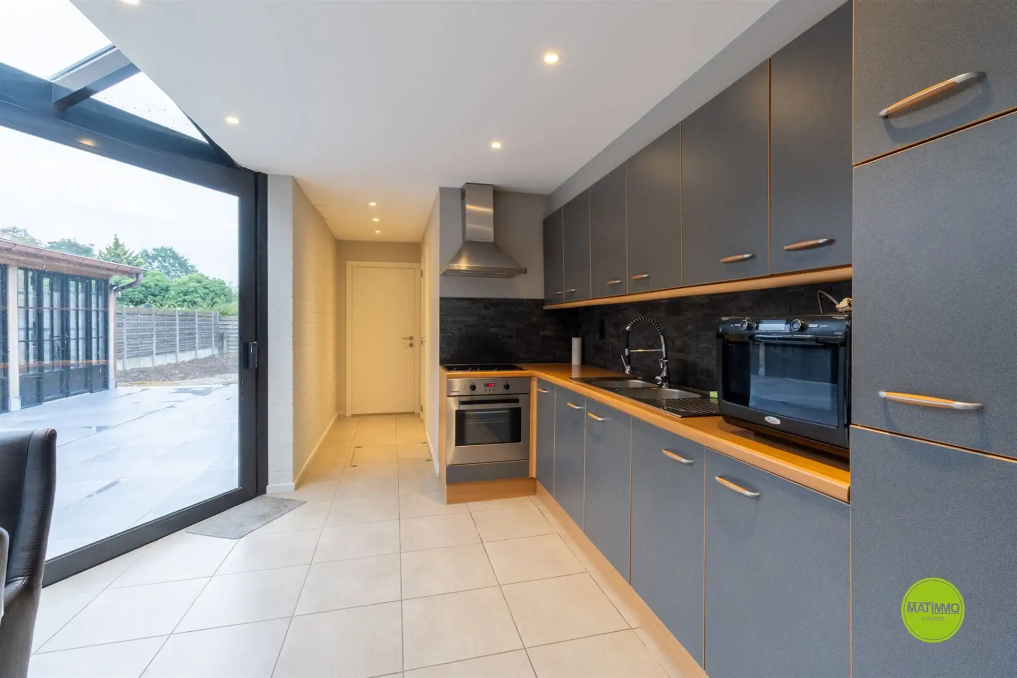 Instapklare, gerenoveerde woning met bijgebouw  foto 6