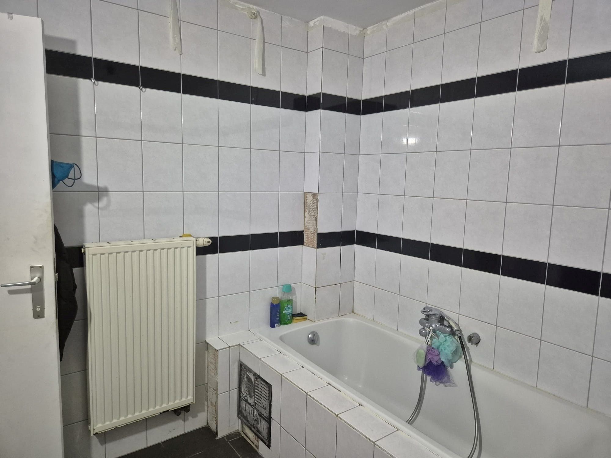 Handelspand met duplex appartement in het hart van Maasmechelen foto 13