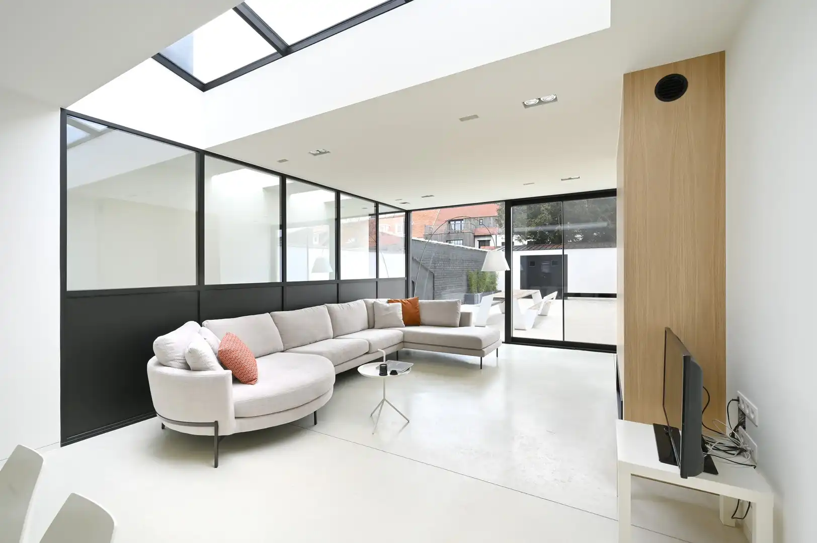 Prachtige, instapklare woning gelegen in Oud Knokke, aan de rand van het Zoute. foto 8