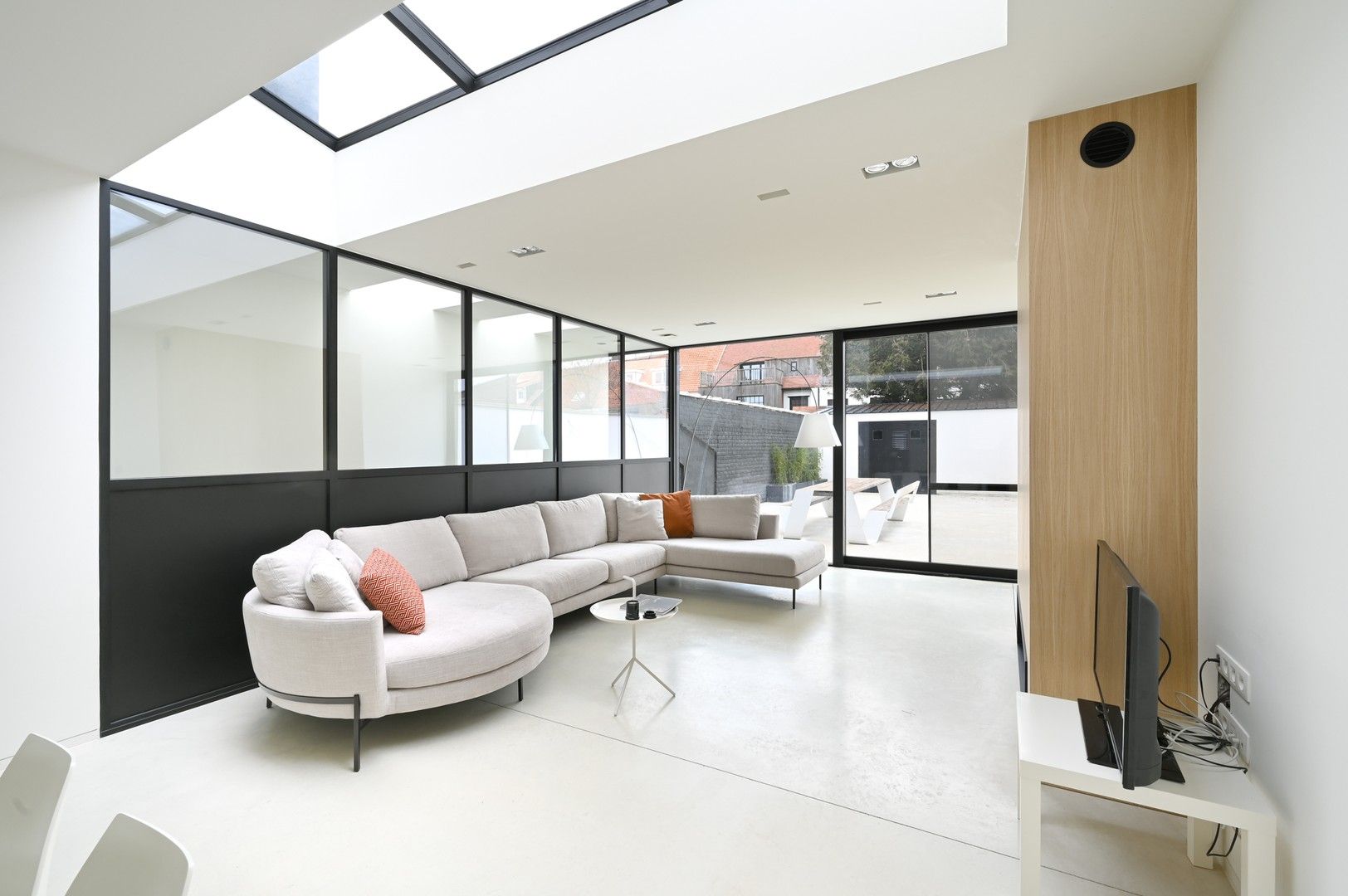 Prachtige, instapklare woning gelegen in Oud Knokke, aan de rand van het Zoute. foto 8