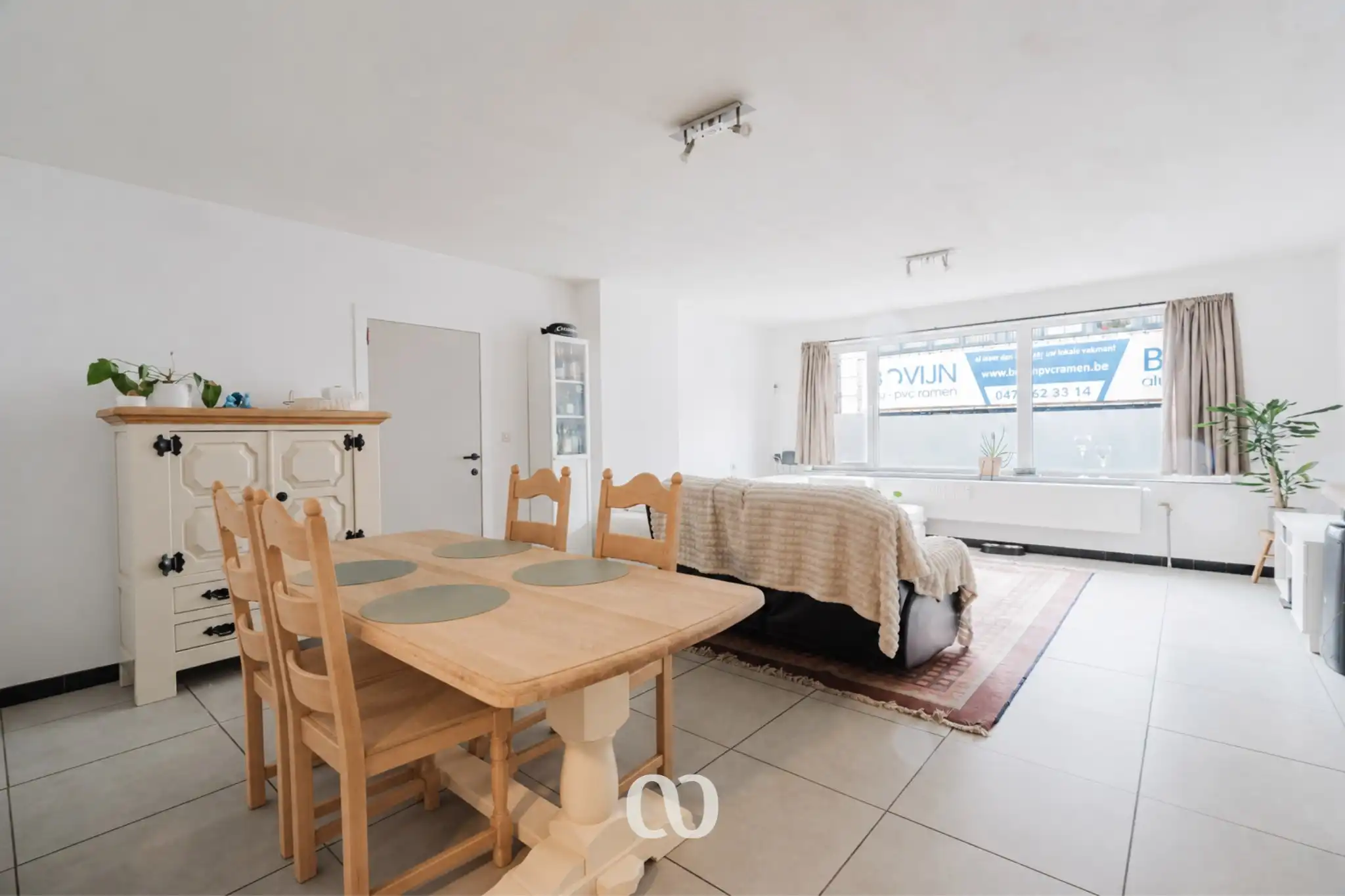 Gerenoveerd, ruim appartement op centrale ligging foto {{pictureIndex}}