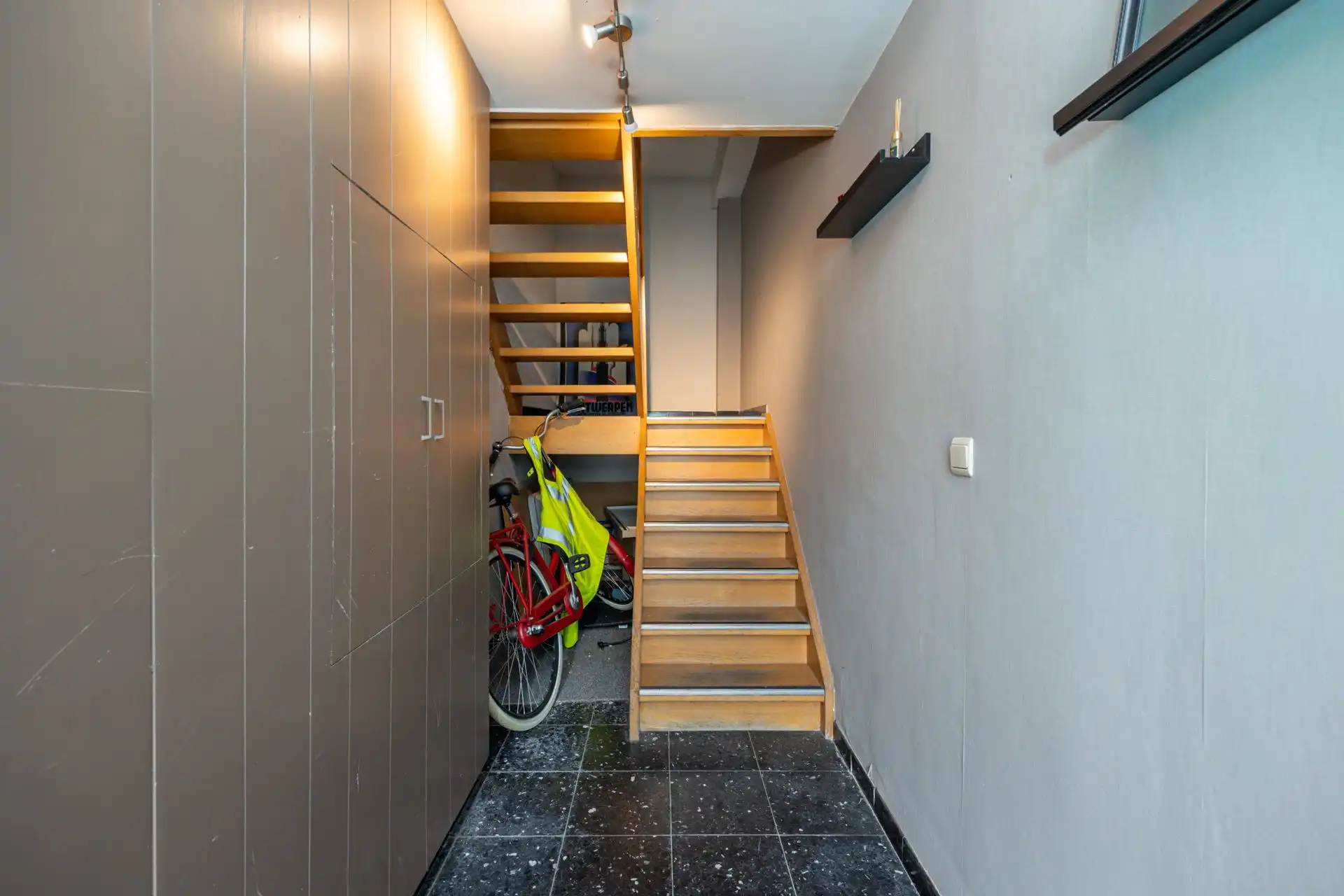 Handelshuis met duplexappartement te koop in hartje Wilrijk foto 10