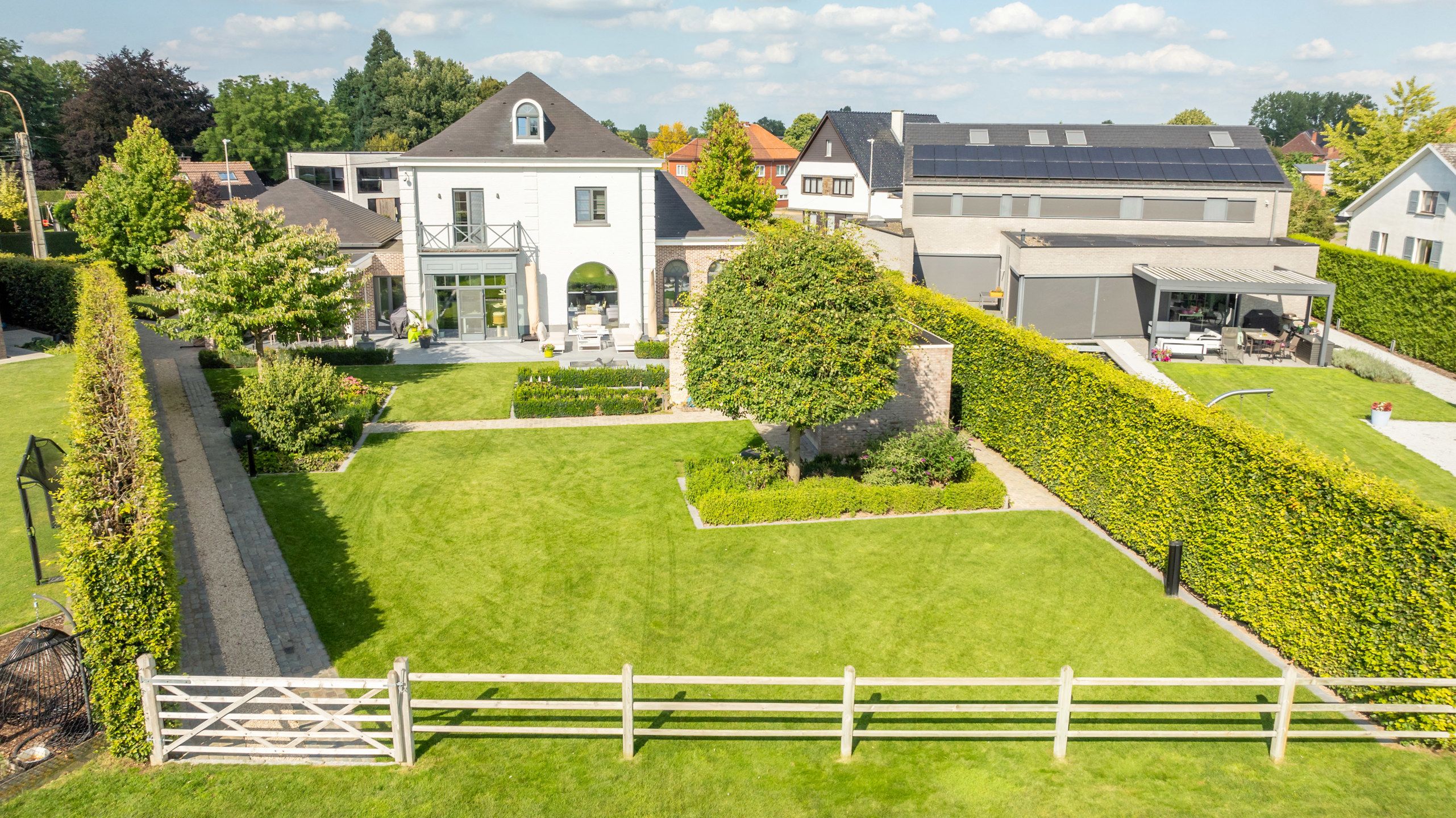 SINT-TRUIDEN Luxueuze villa met alle comfort op +/- 31a foto 30