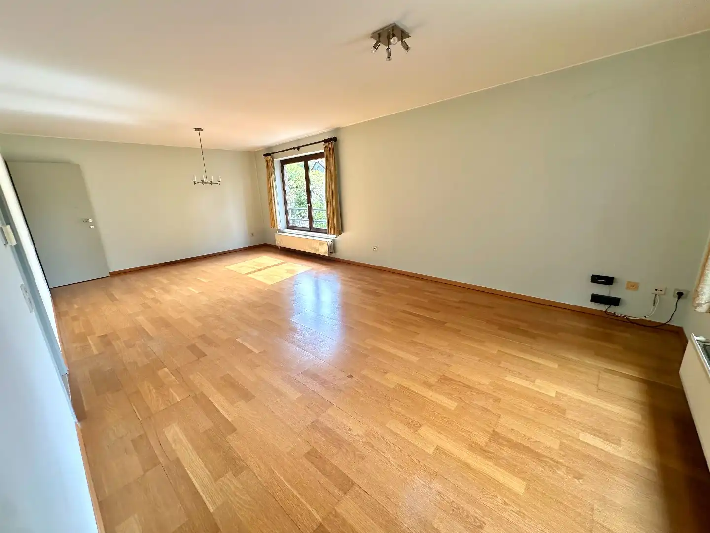 Ruim 2-slaapkamer appartement in hartje Hasselt foto 3