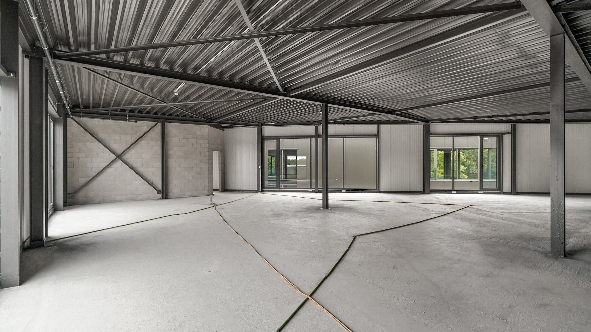 Moderne kantoorruimte van 359m2 op een ideale locatie tussen As en Genk foto 20