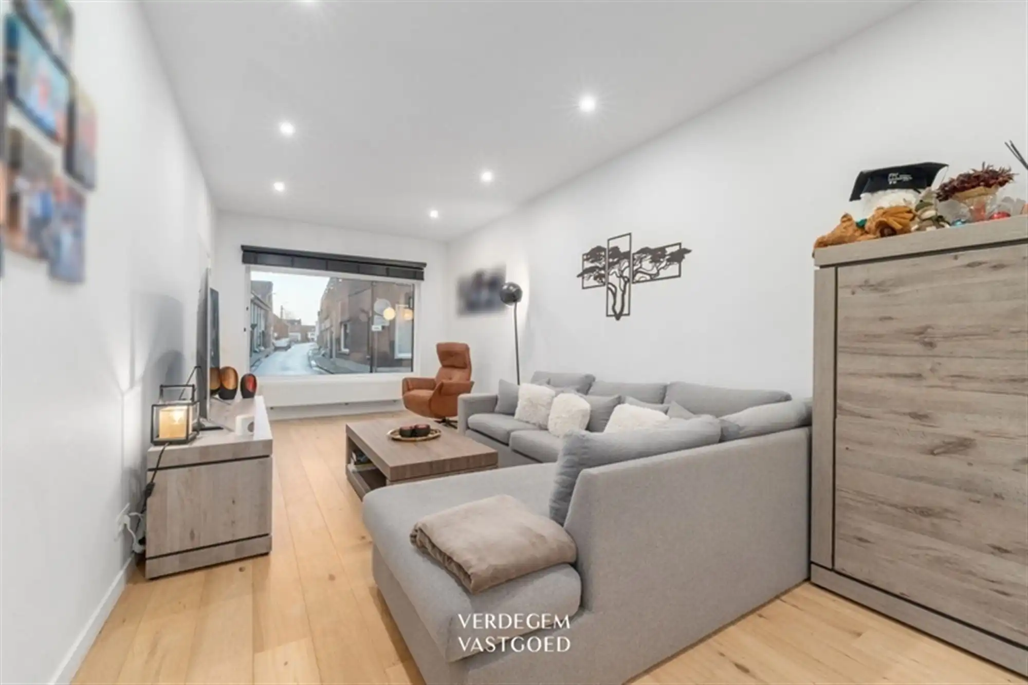 Mooi gerenoveerde gezinswoning met 3 slaapkamers en verrassend grote tuin foto 7