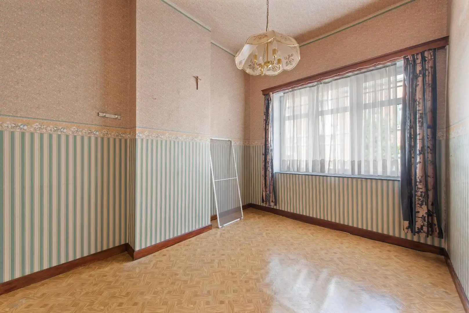 Te renoveren rijwoning met potentieel in centrum Tienen foto 16