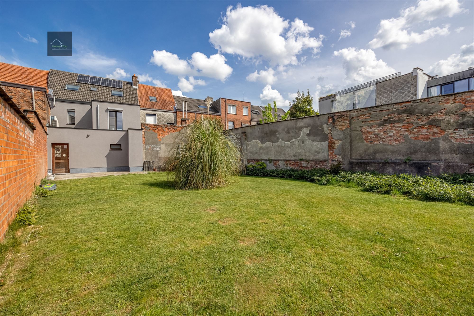 Handelspand met garage en privatieve tuin foto 9