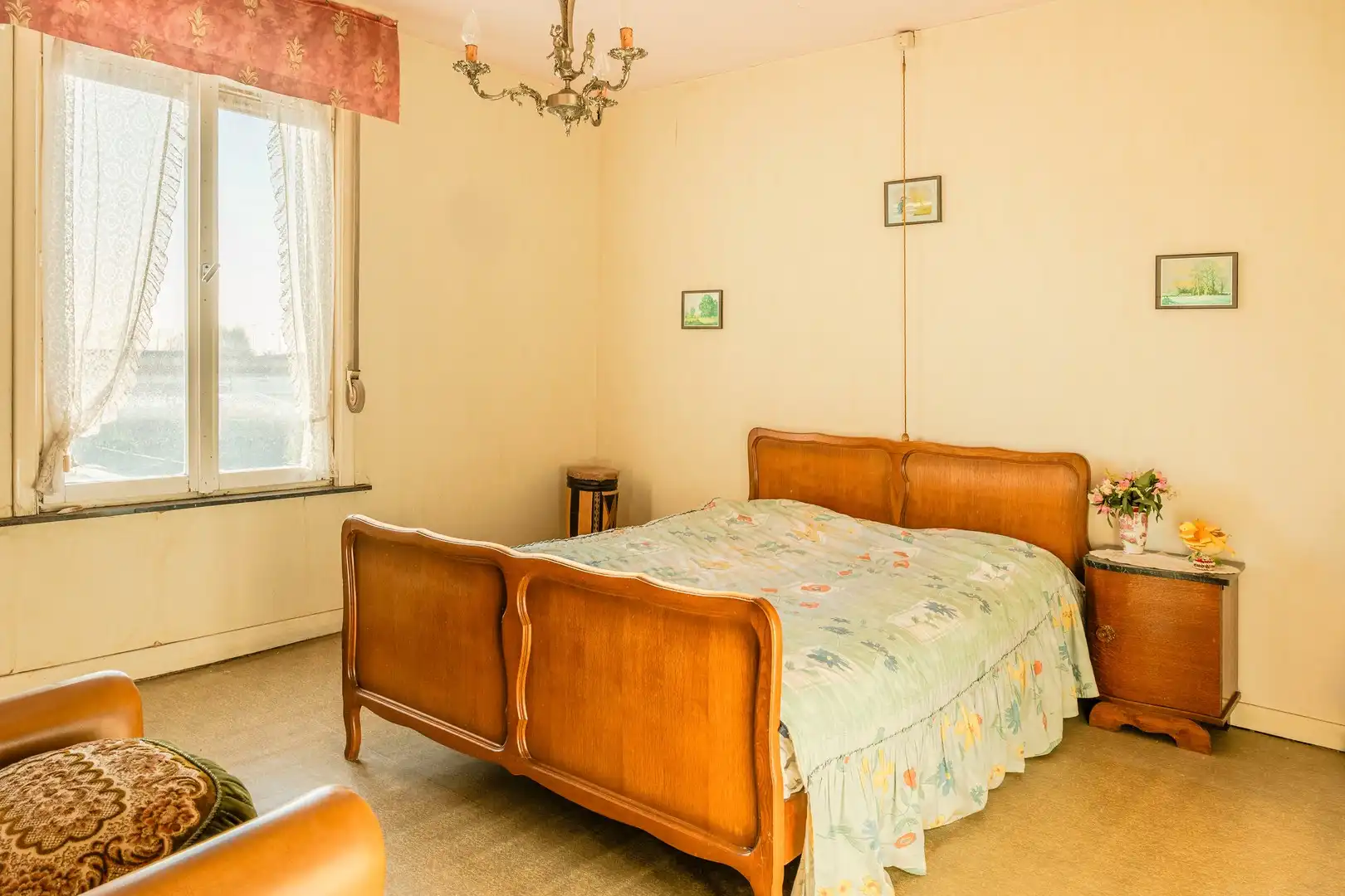 Te renoveren woning met tuin foto 13