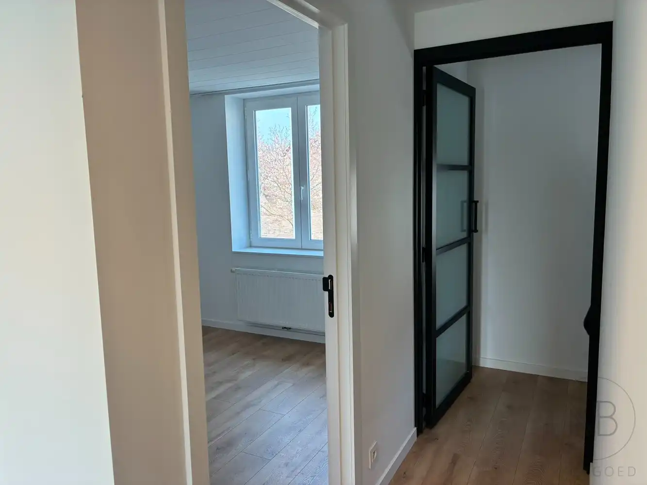 Instapklare en gerenoveerde woning in Genk foto 18