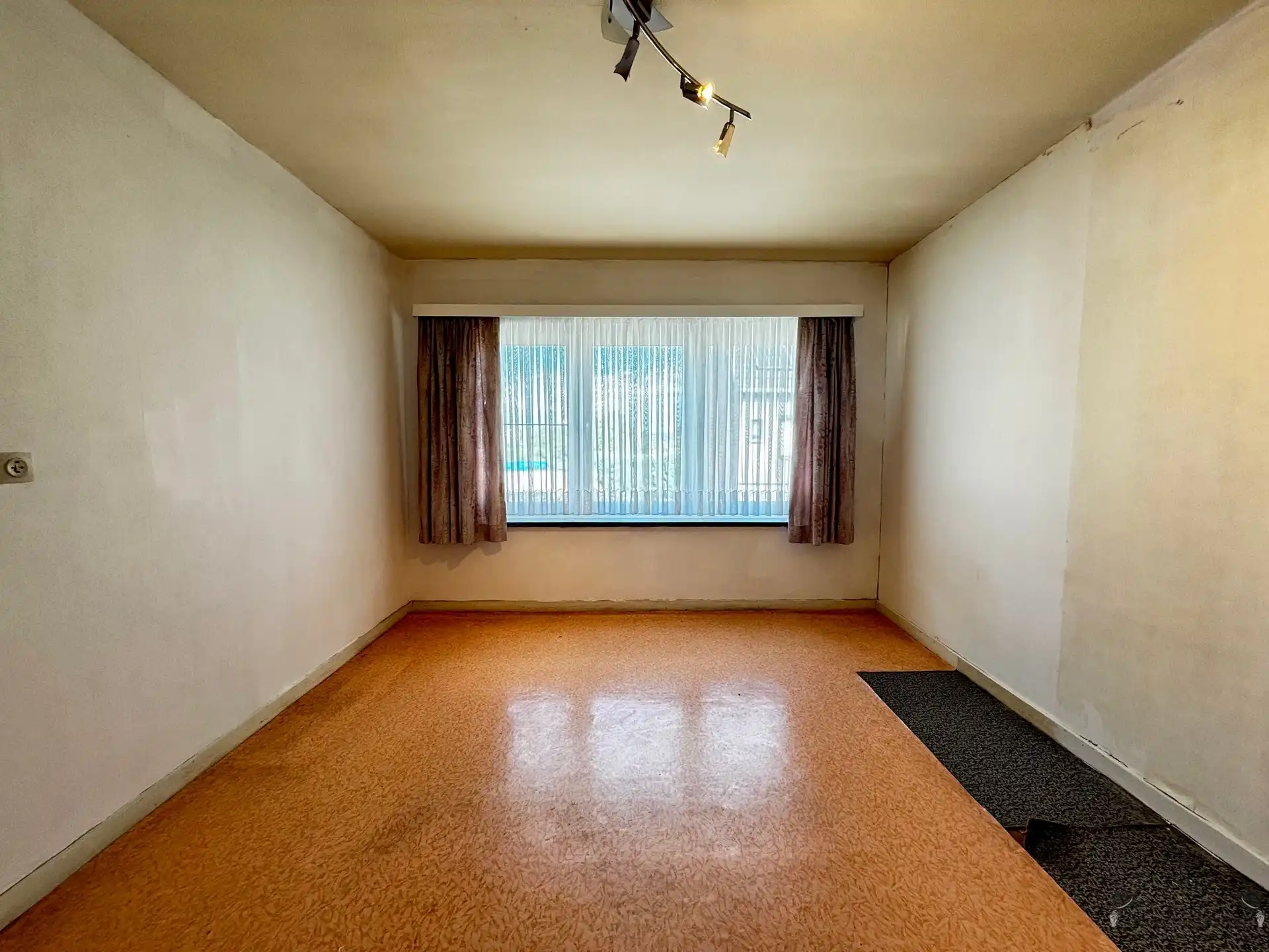 Halfopen bebouwing met 3 slpkmrs & garage foto 9