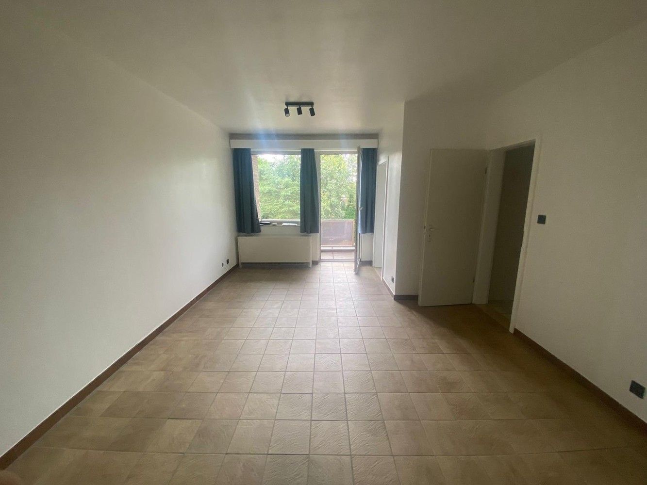 INSTAPKLAAR APPARTEMENT MET TERRAS foto 2