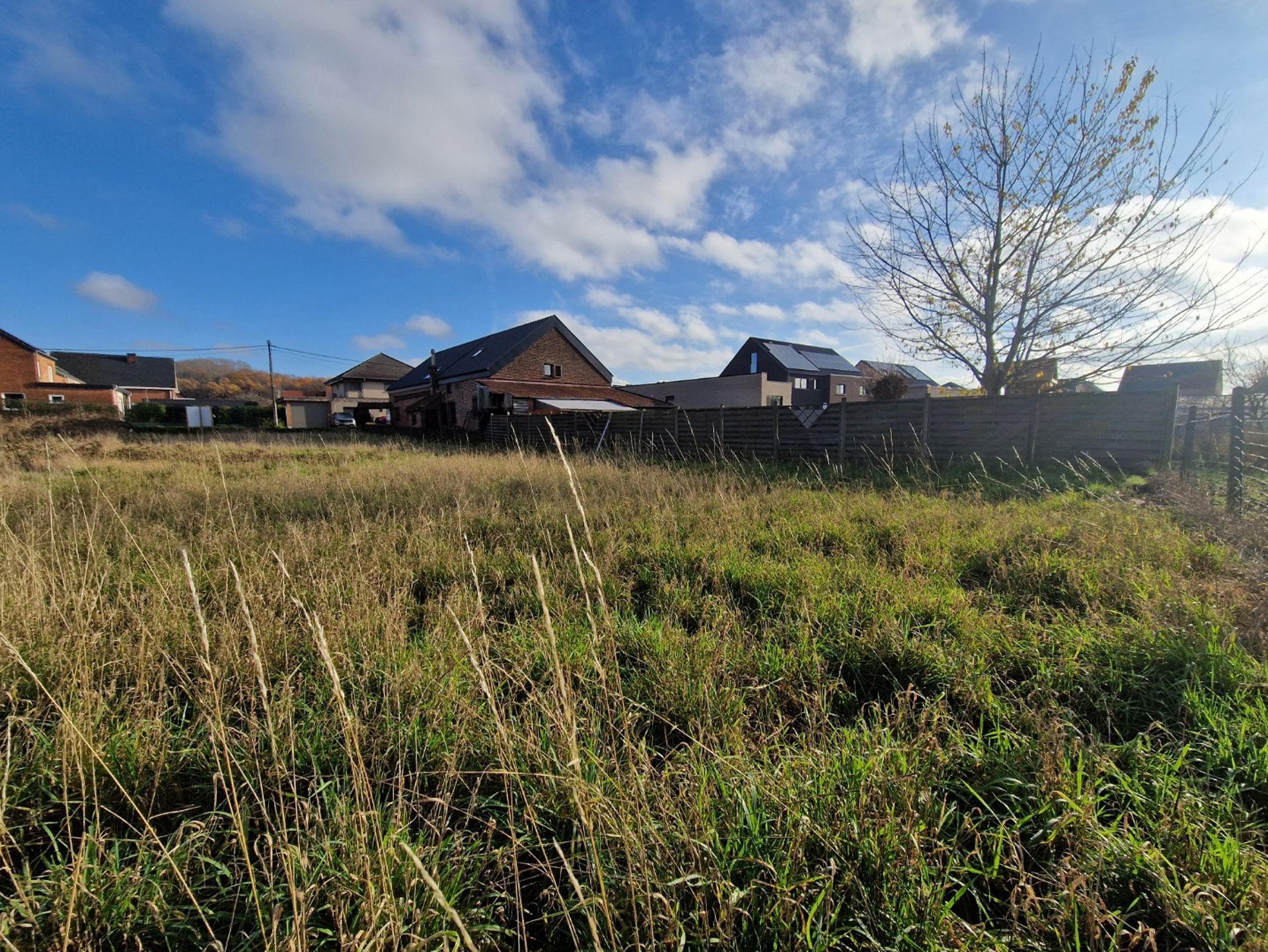 Bouwgrond voor open bebouwing in doodlopende straat foto 3