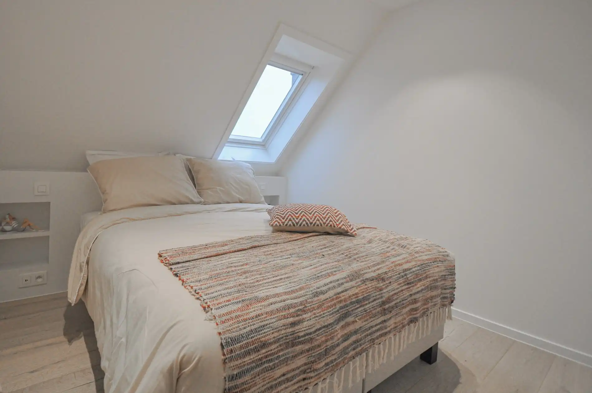 Volledig gerenoveerd appartement met twee ruime terrassen. foto 21