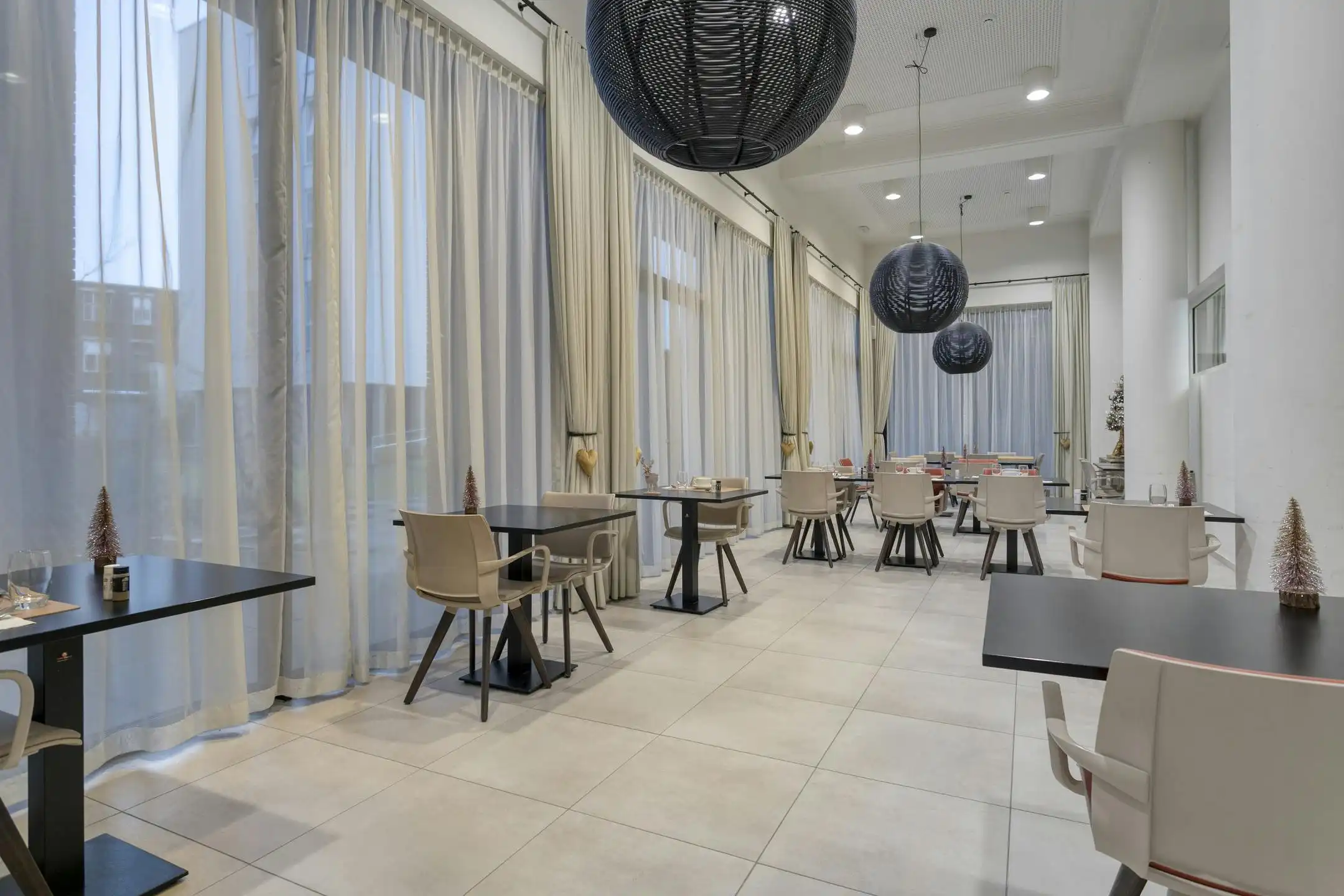 Assistentiewoning te koop in centrum Kortrijk!  foto 11