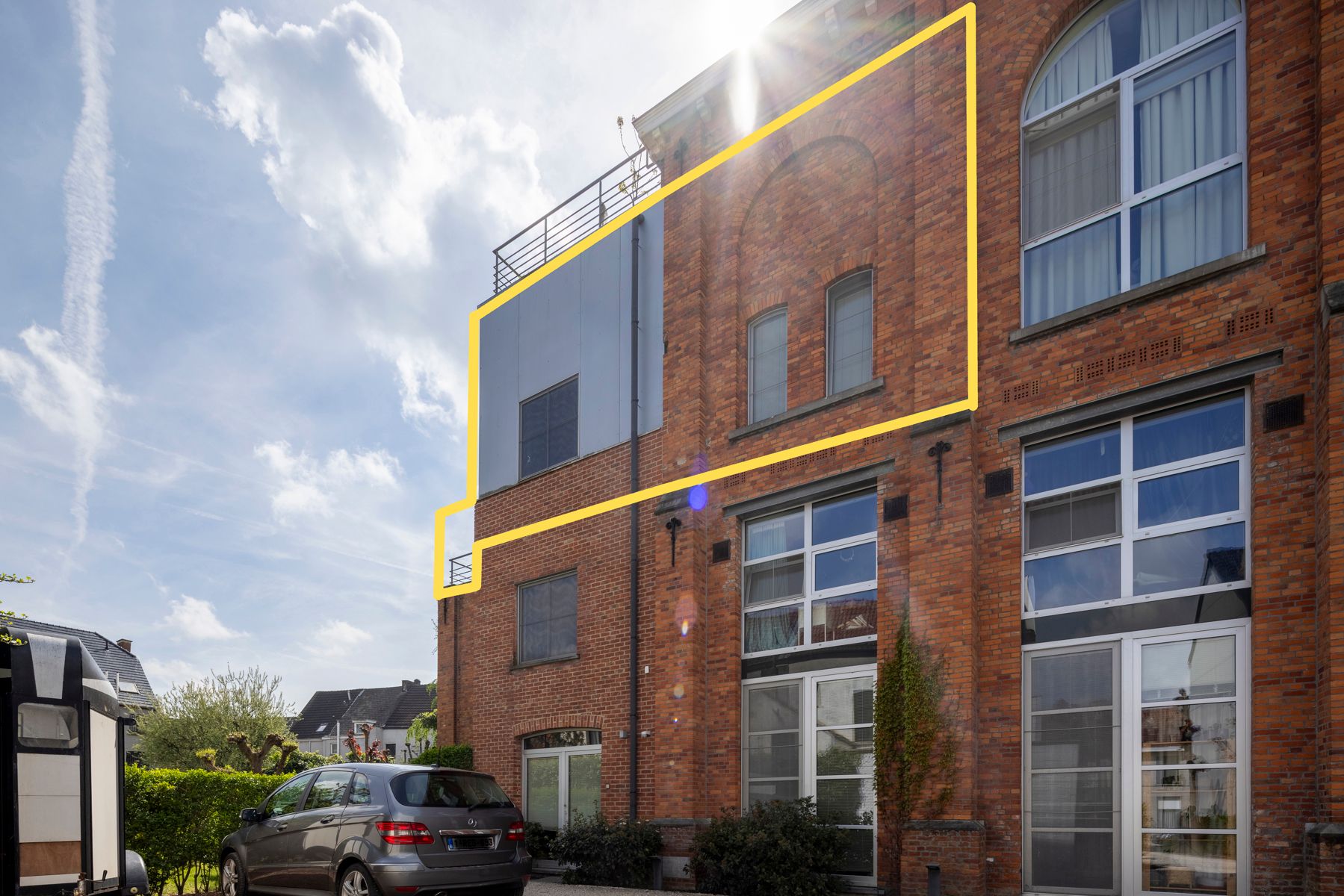 Appartement met 2 slpks, binnenstaanplaats en groot terras! foto 19