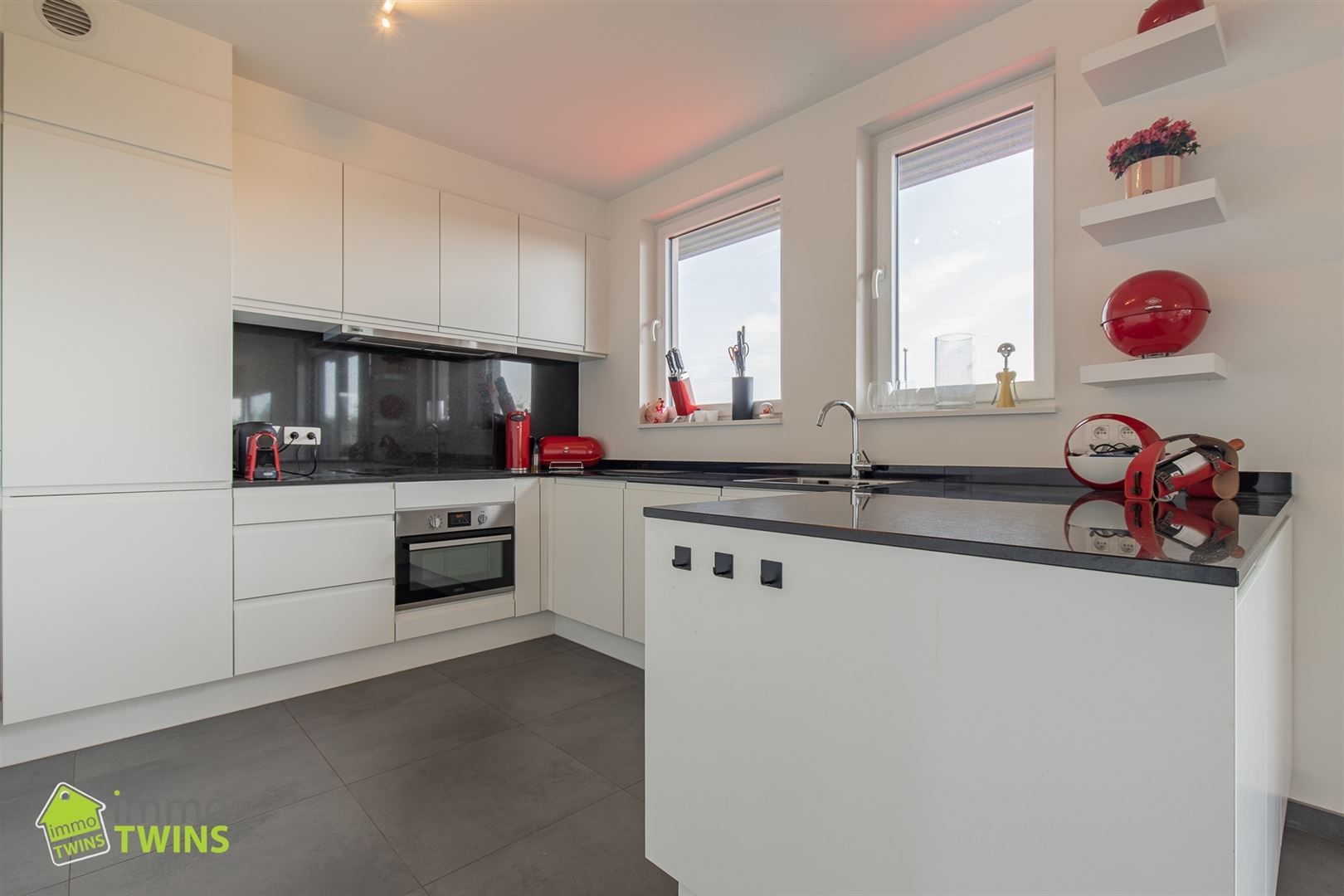 Luxueus penthouse met ruim terrassen en prachtig uitzicht in residentie Vroonhof foto 12