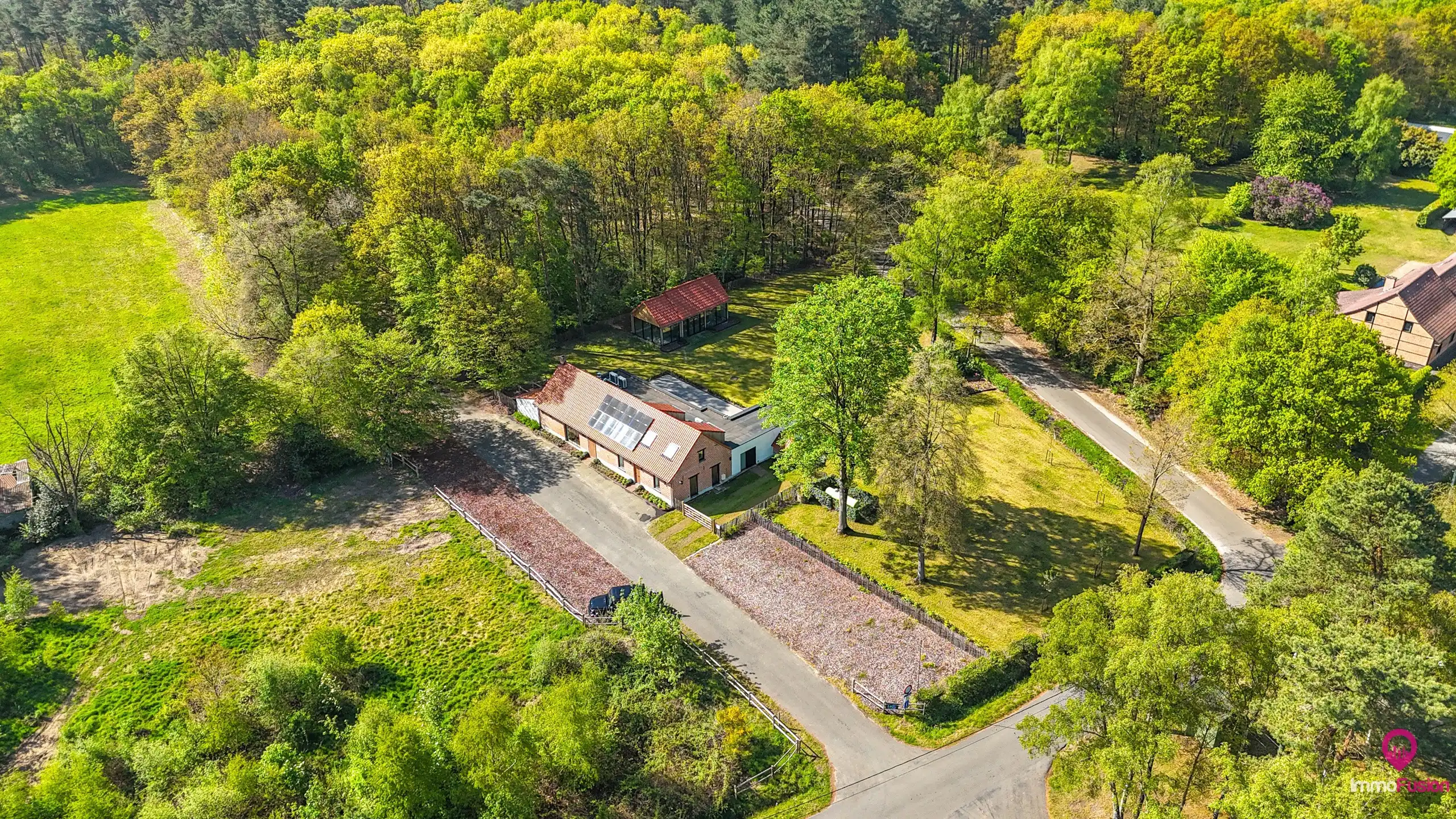 Multifunctioneel horecapand op een perceel van 1.9 hectare! foto 78
