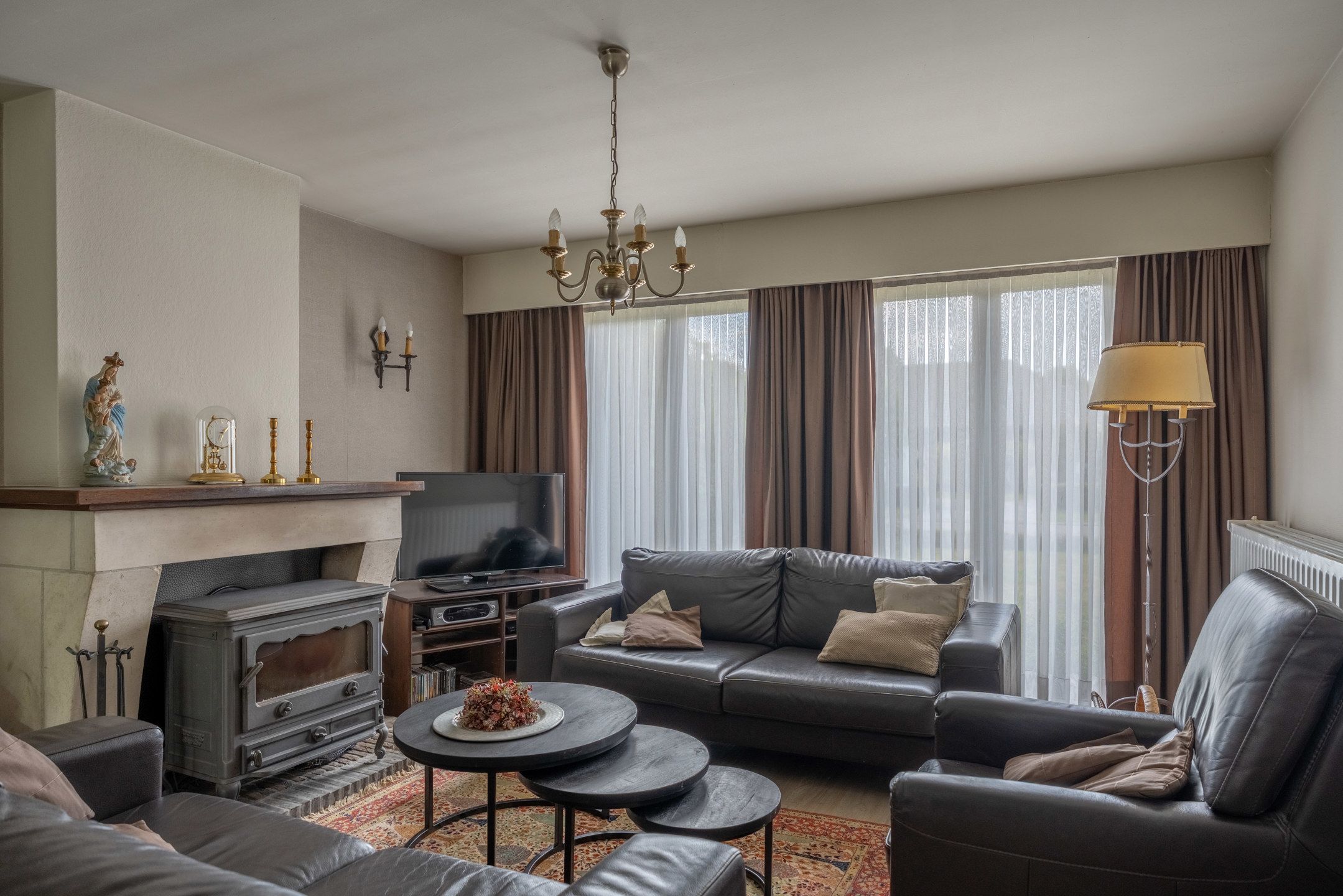 Te renoveren gelijkvloerswoning op mooi perceel van 1.437 m² foto 4