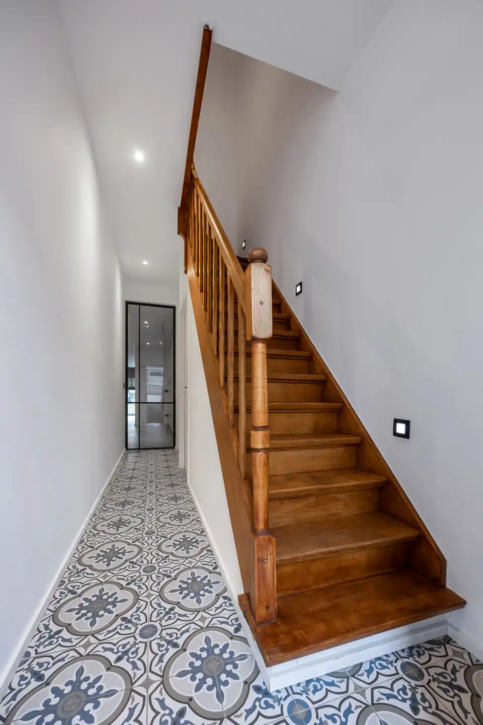 Volledig gerenoveerde woning in het hart van Wijnegem foto 17