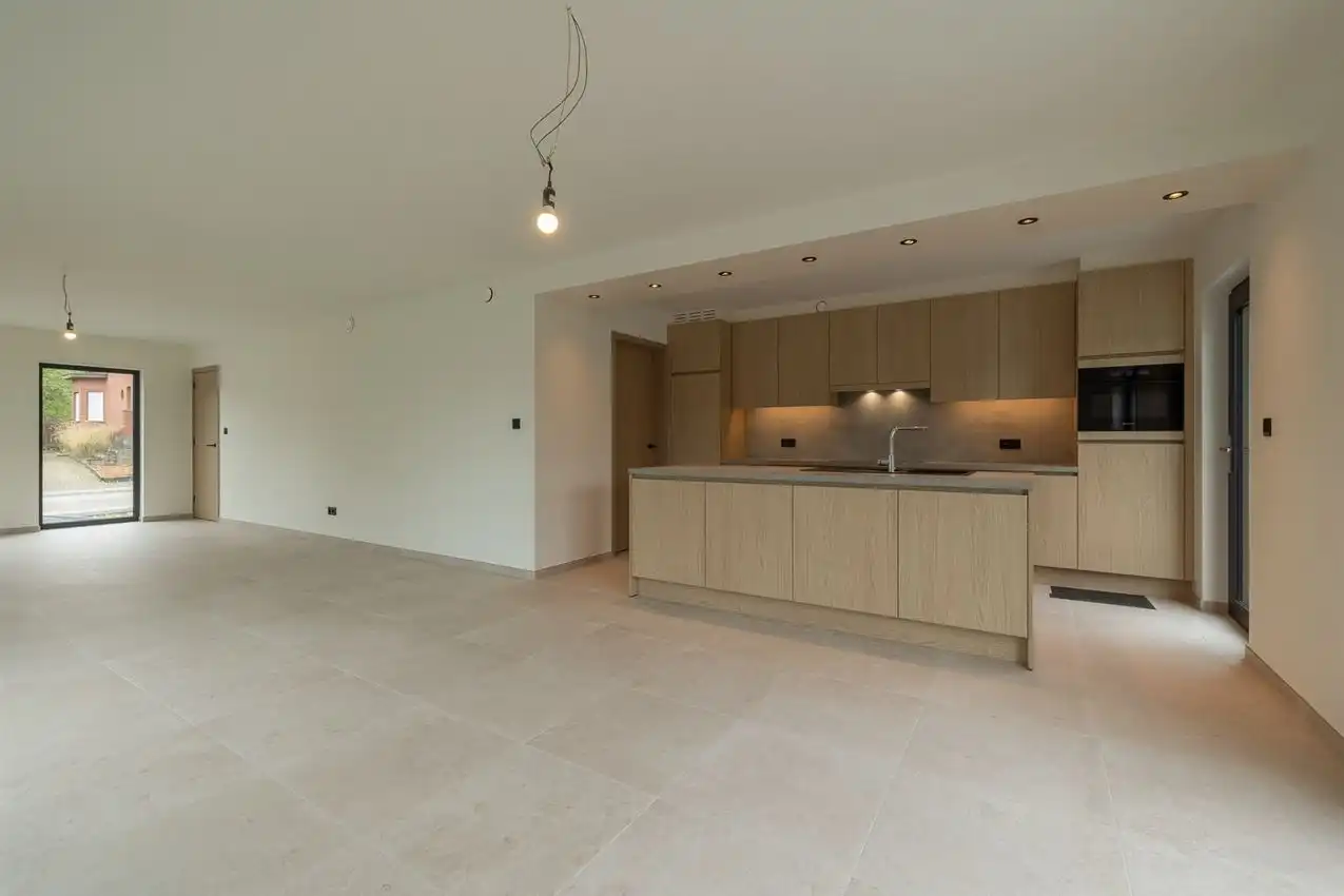 Nieuwbouw met vier slpk, alle comfort en ruime tuin foto 9