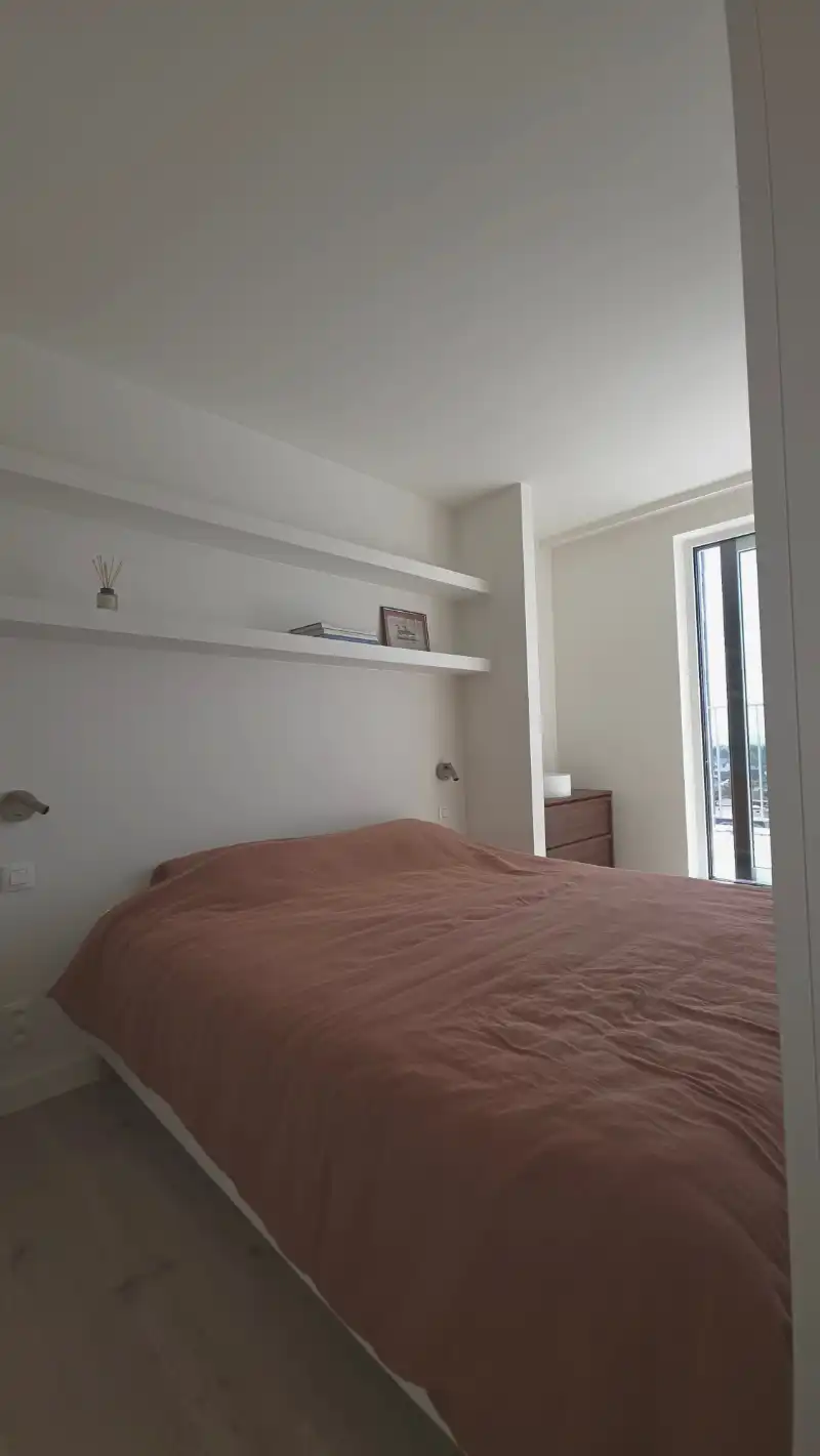 Volledig gerenoveerde penthouse met twee dakterrassen en zeezicht! foto 20