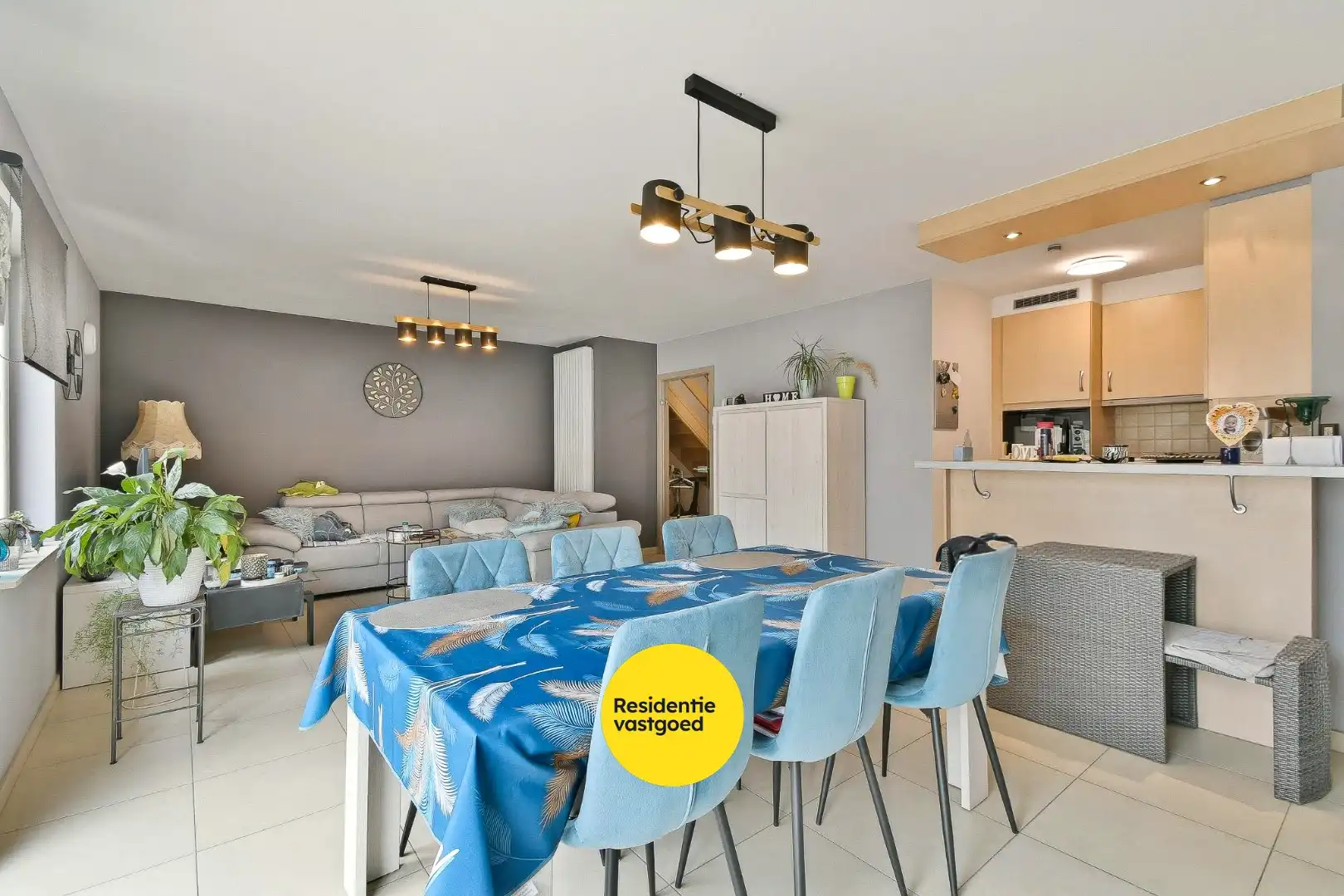 Duplex-appartement in rustige residentie met twee slaapkamers en terras foto 3