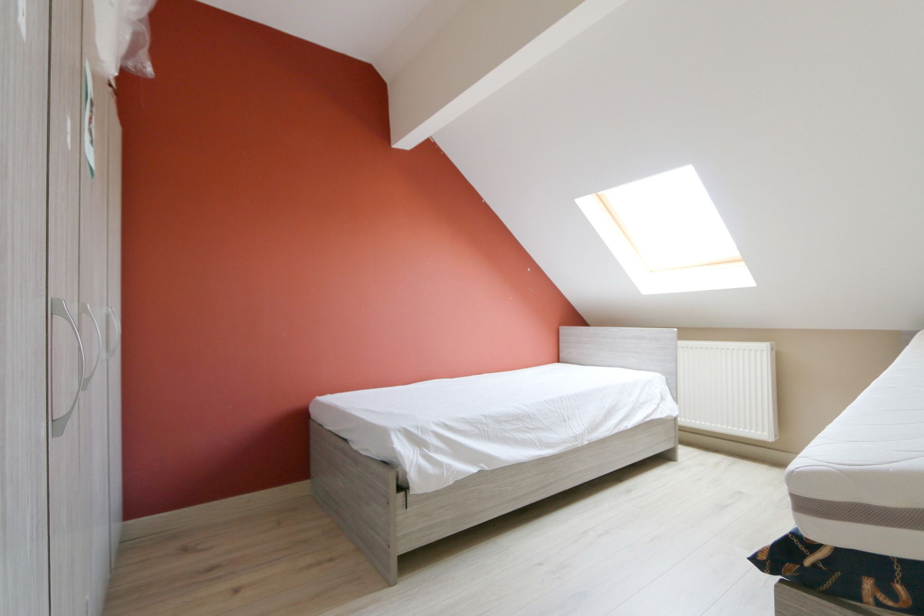 Huis - 4 slk - 2 bdk - 2 livings - tuin - terras - centrum foto 17