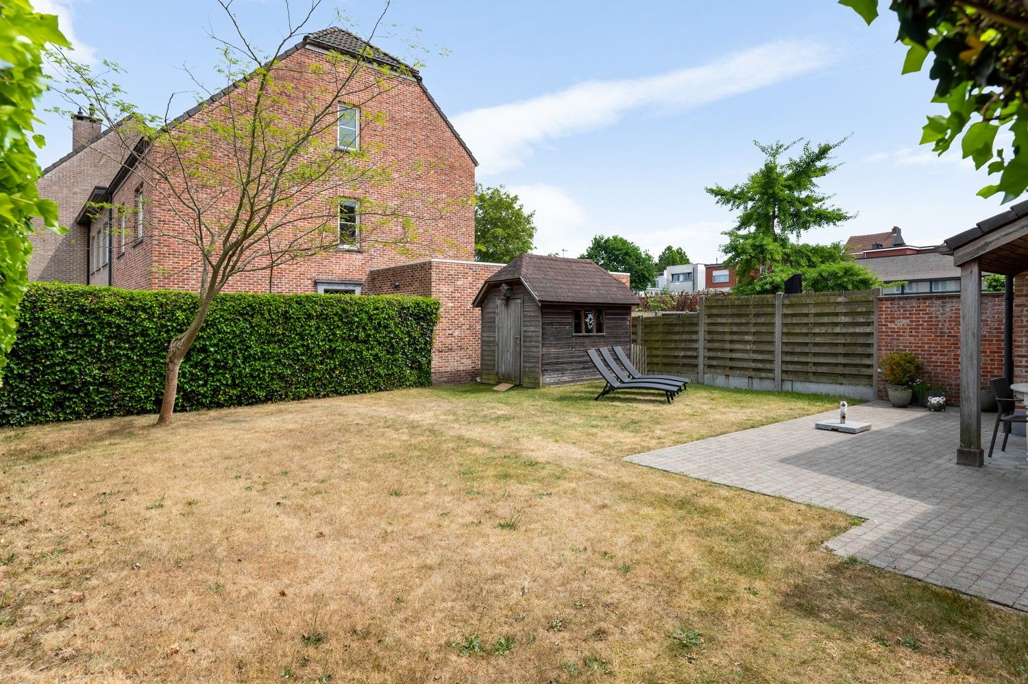 Ruime HOB met 4 slaapkamers en tuin in Wijnegem centrum! foto 17