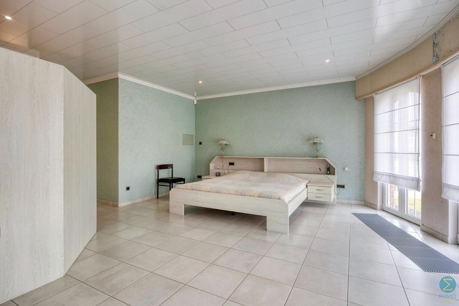 Instapklare laagbouwwoning op perceel van 1903m² foto 9