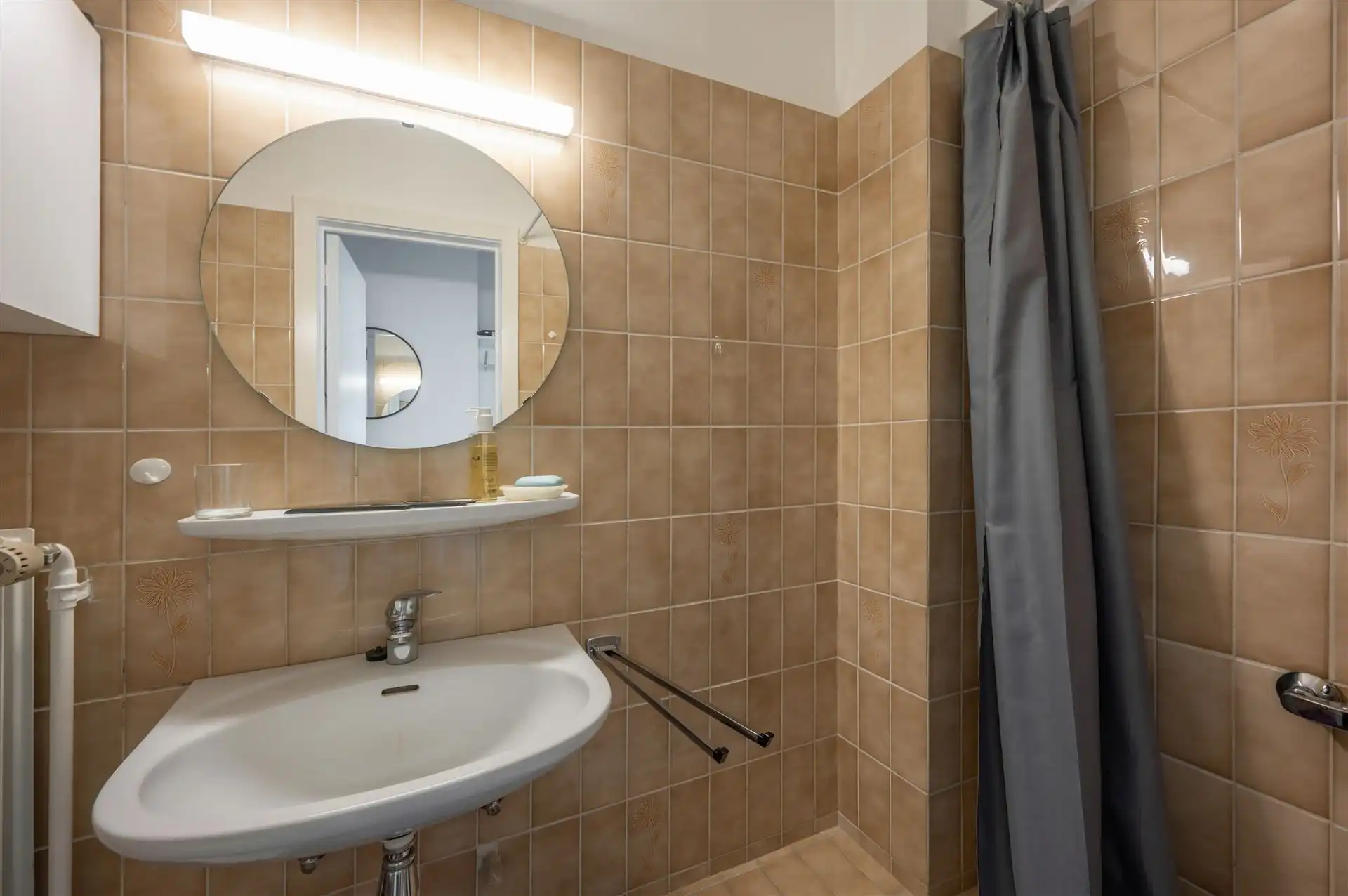 Wonen met de zee als decor – volledig gerenoveerde studio met terras foto 5