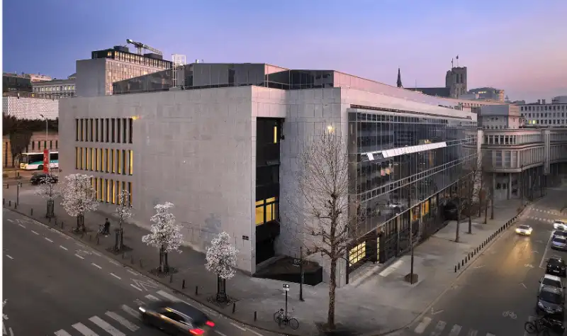 Winkelpand te huur foto 2