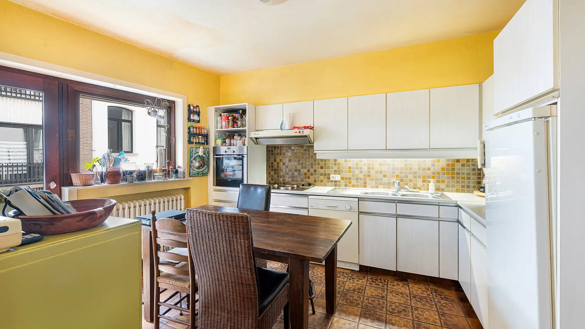 Grote woning met veel potentieel te Heist foto 10