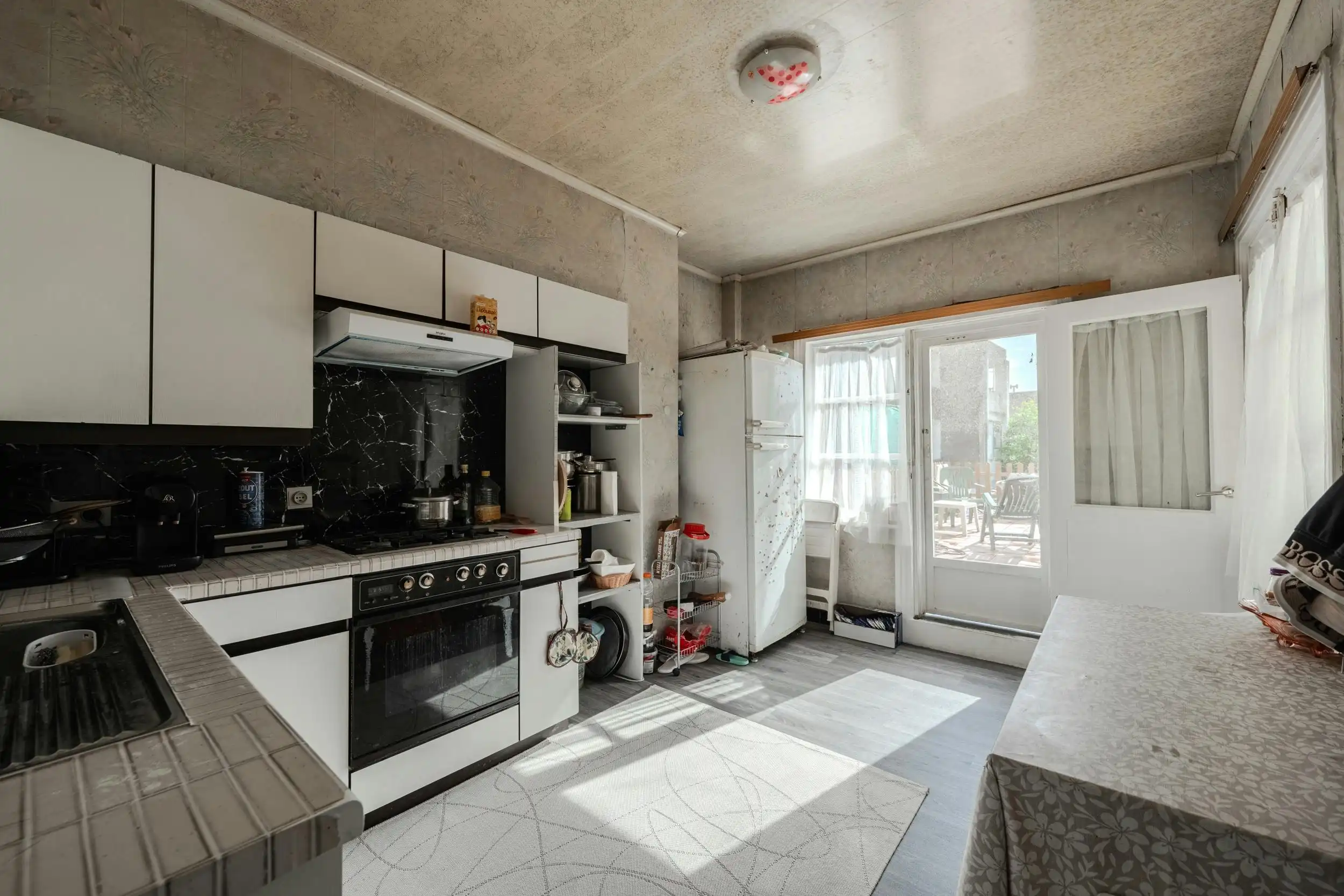 Ruime woning met garage en opslagruimtes te Oostende foto 6
